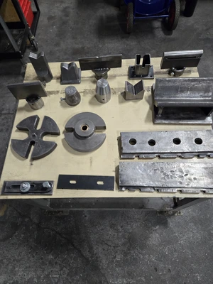 DAKE 50H 50-TON ADJUSTABLE HYDRAULIC H-FRAME SHOP PRESS - undefined