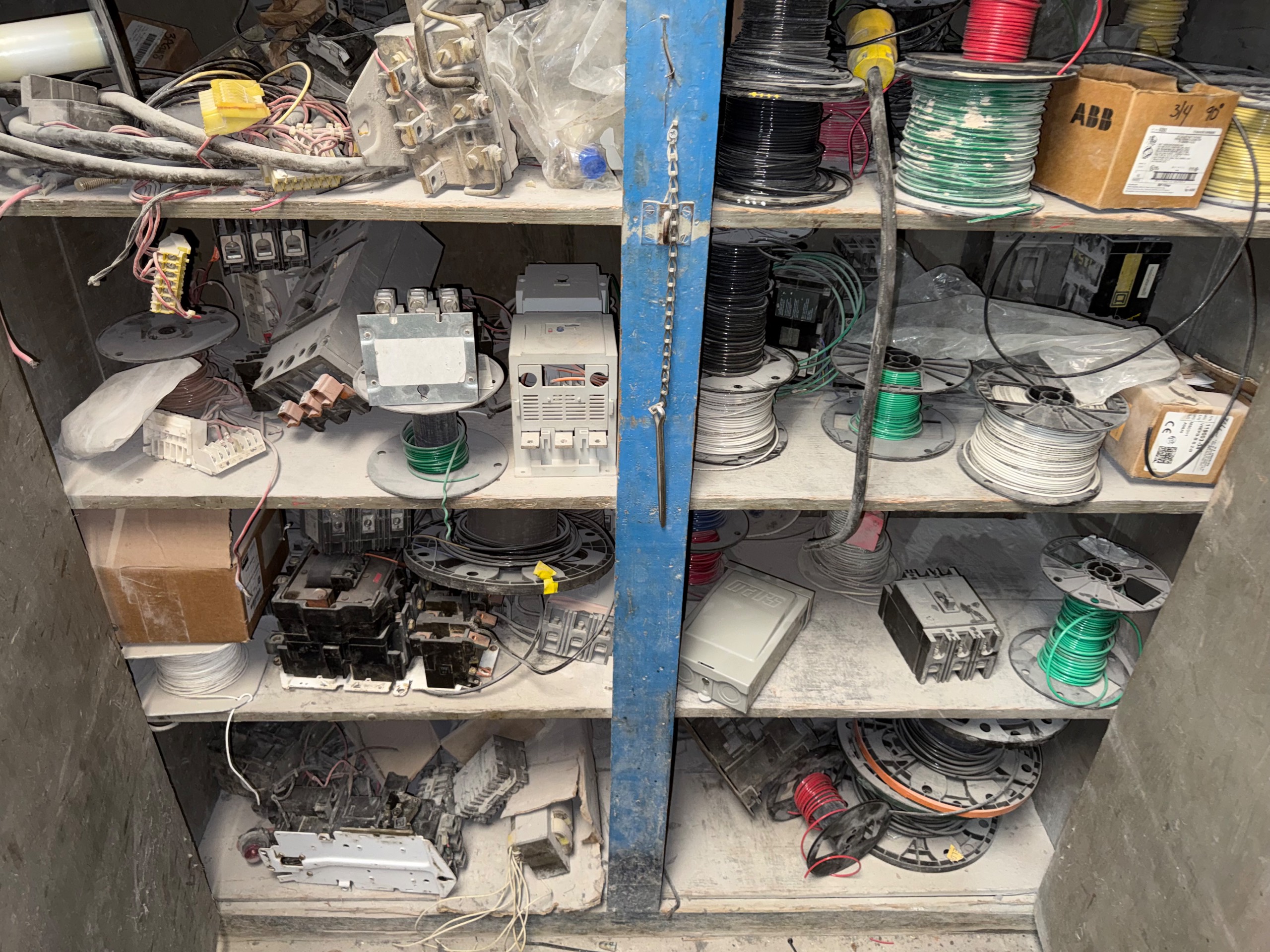 BULK CONTENTS OF INSTRUMENT ROOM - undefined