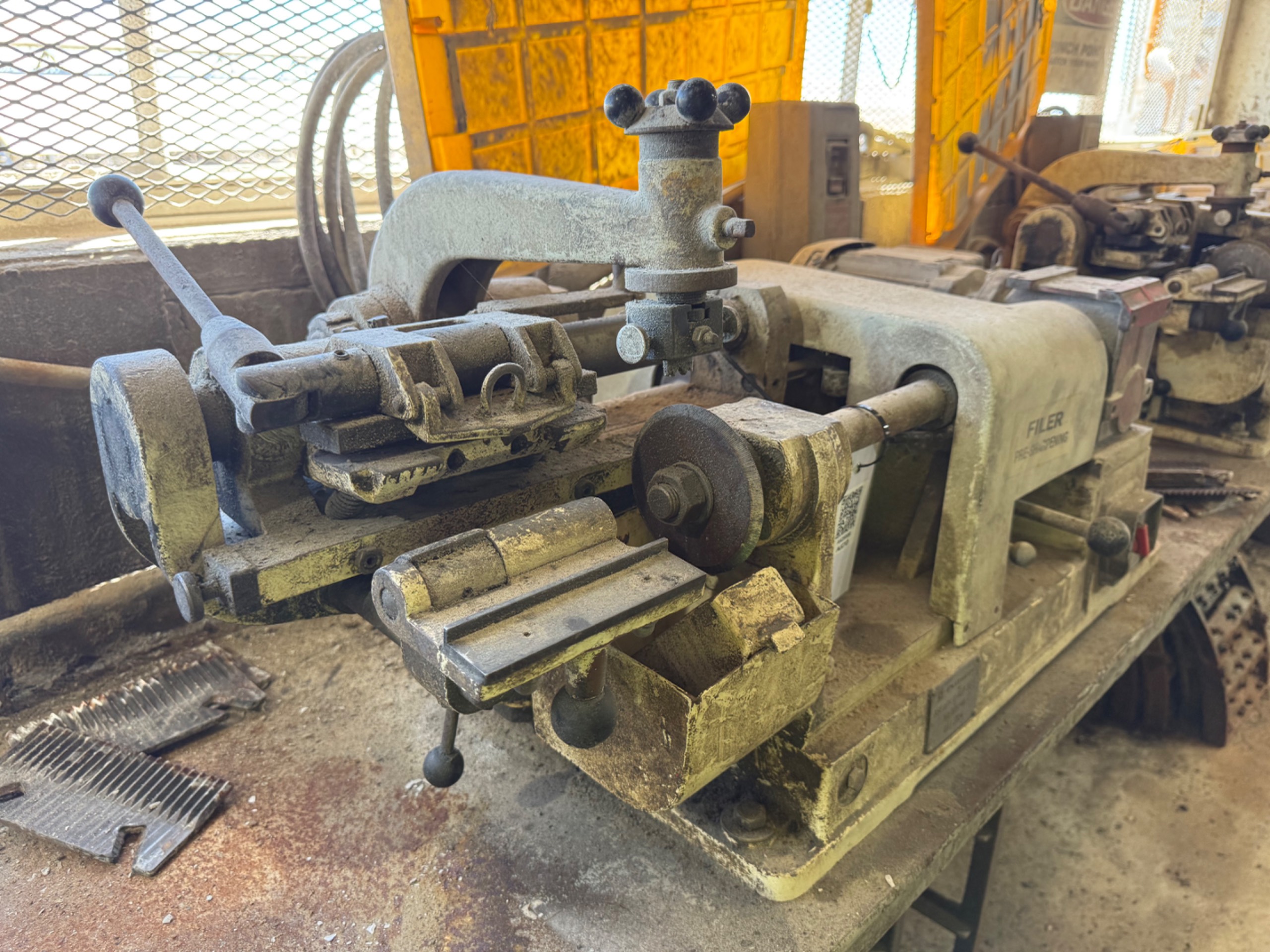 PUTSCH BEET SLICER BLADE SHARPENING MACHINE - undefined