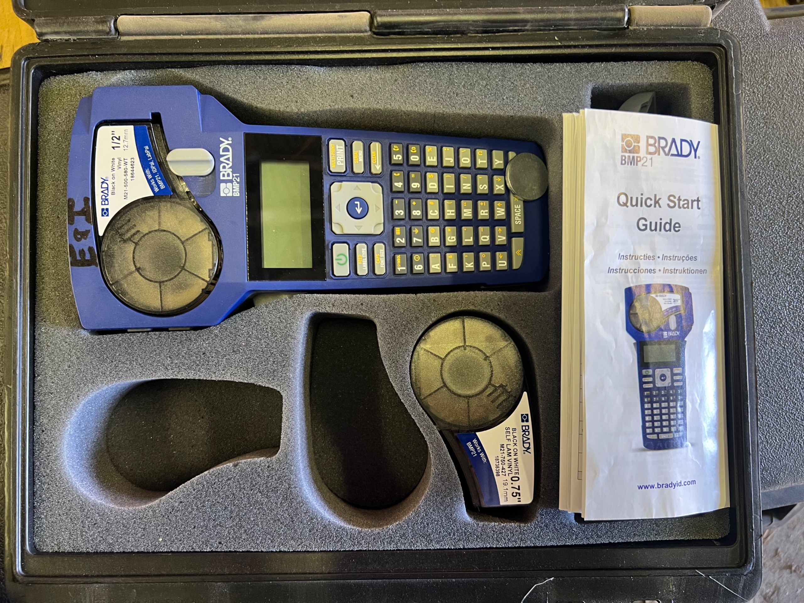 BULK QTY OF TESTING AND MEASURING EQUIPMENT - undefined