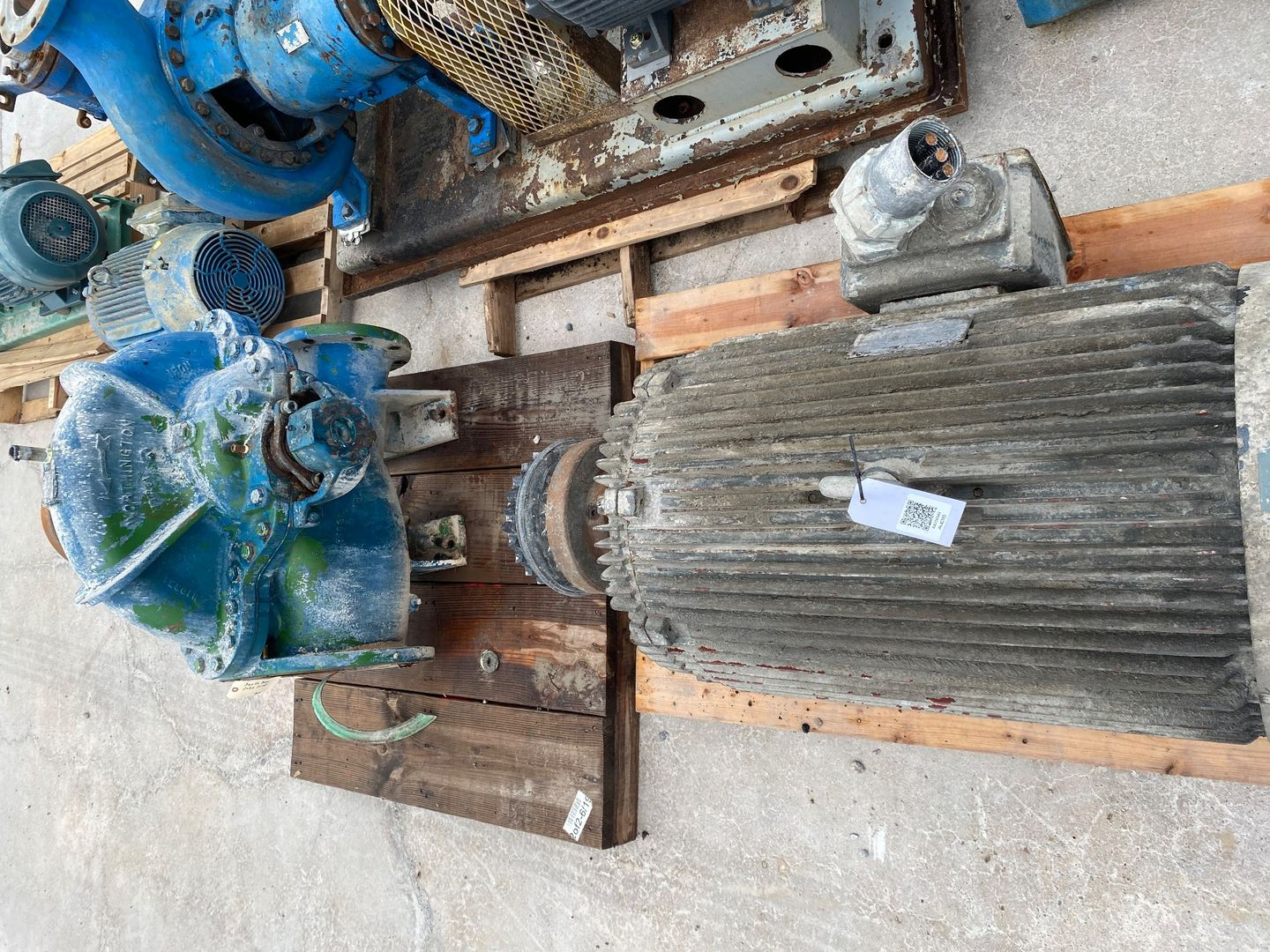 WORTHINGTON STAINLESS 200 HORSEPOWER SPLIT-CASE PUMP & MOTOR ASSEMBLY - undefined