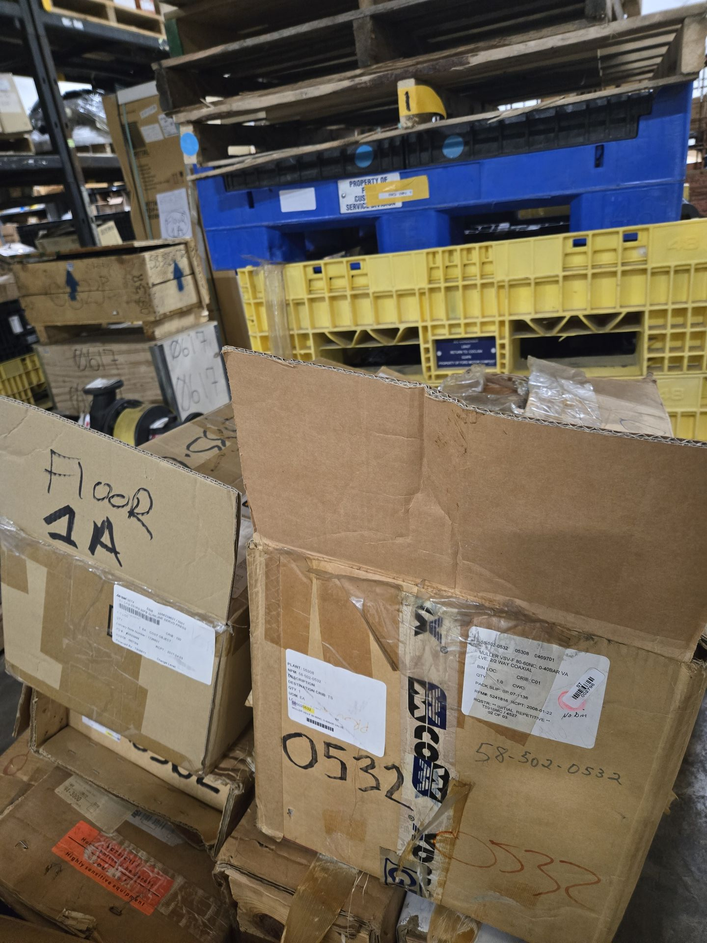 BULK LOT OF SERVO MOTOR AND COAXIAL VALVE - undefined