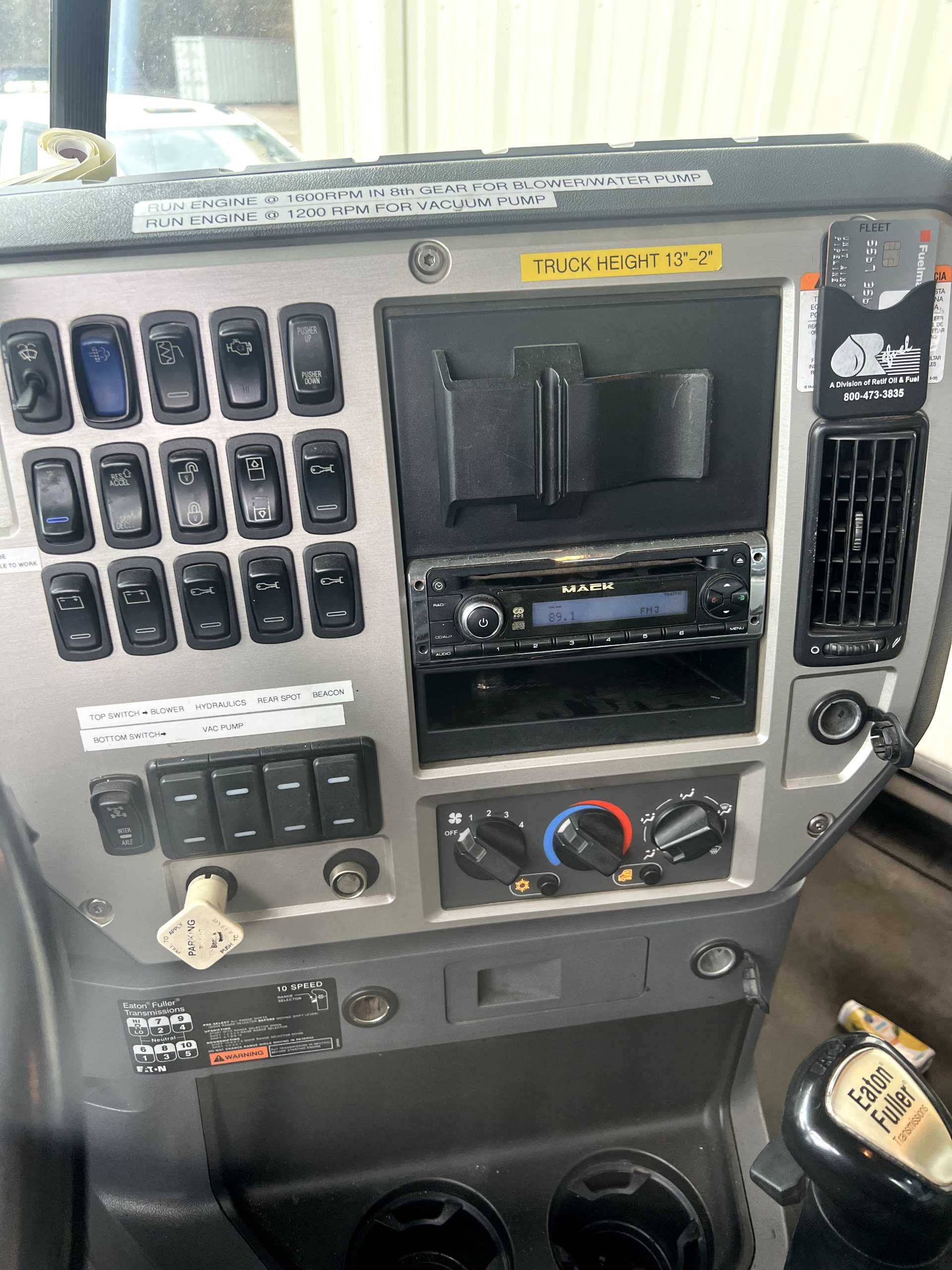 2013 PRESVAC DOT 412 INDUSTRIAL VACUUM TRUCK - MACK - undefined