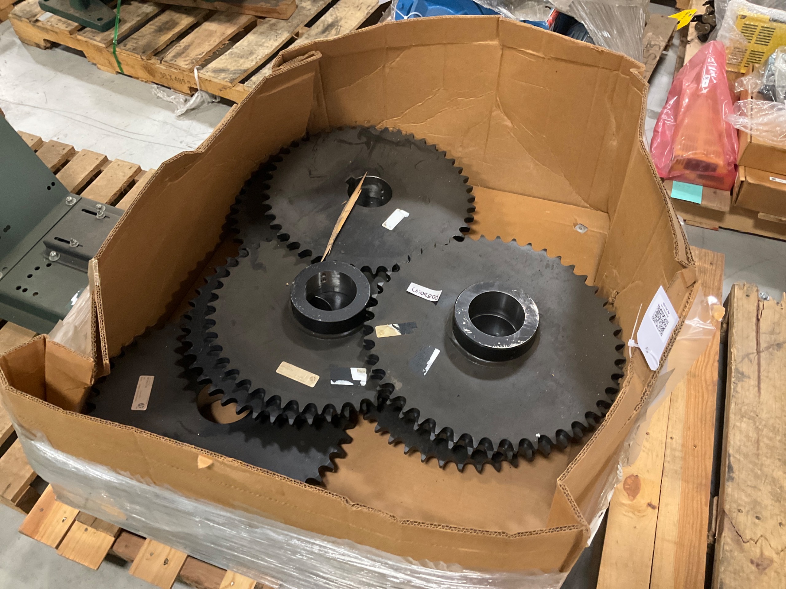BULK LOT OF MARTIN SPROCKET AND GEAR INC SPROKETS - undefined