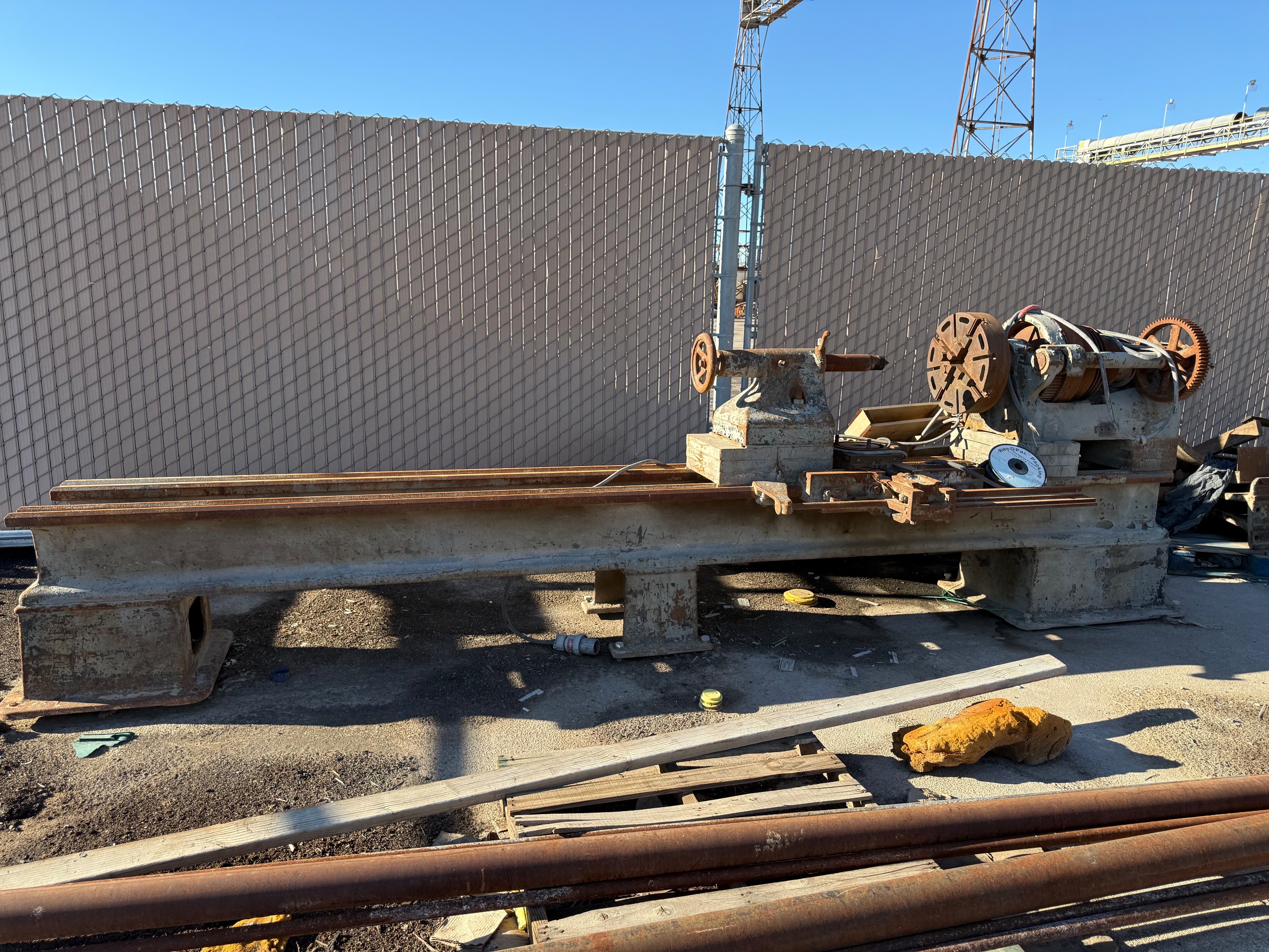 BULK QTY OF INDUSTRIAL PARTS - undefined