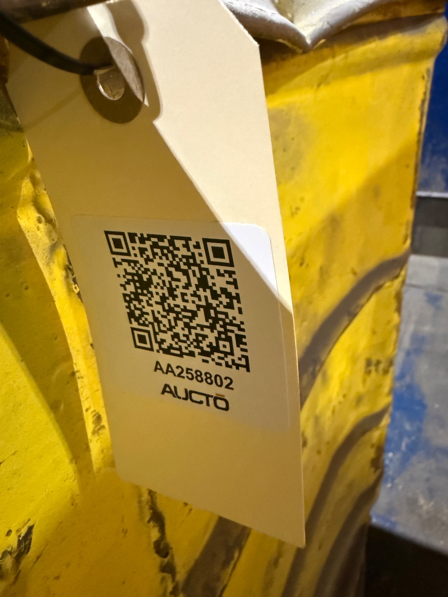 METAL HOPPER BIN - undefined