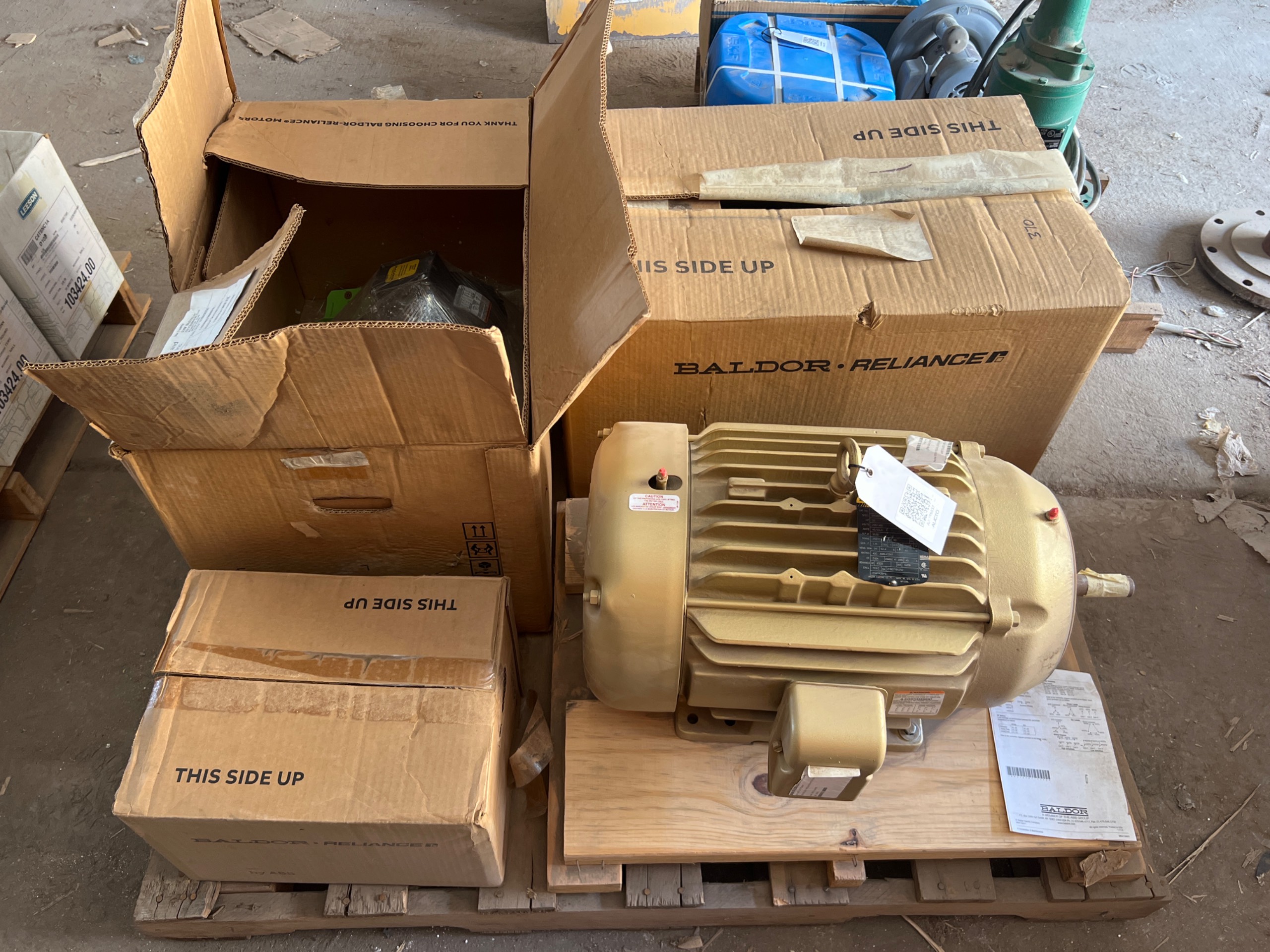 QTY 4: BALDOR/RELIANCER MOTORS - undefined