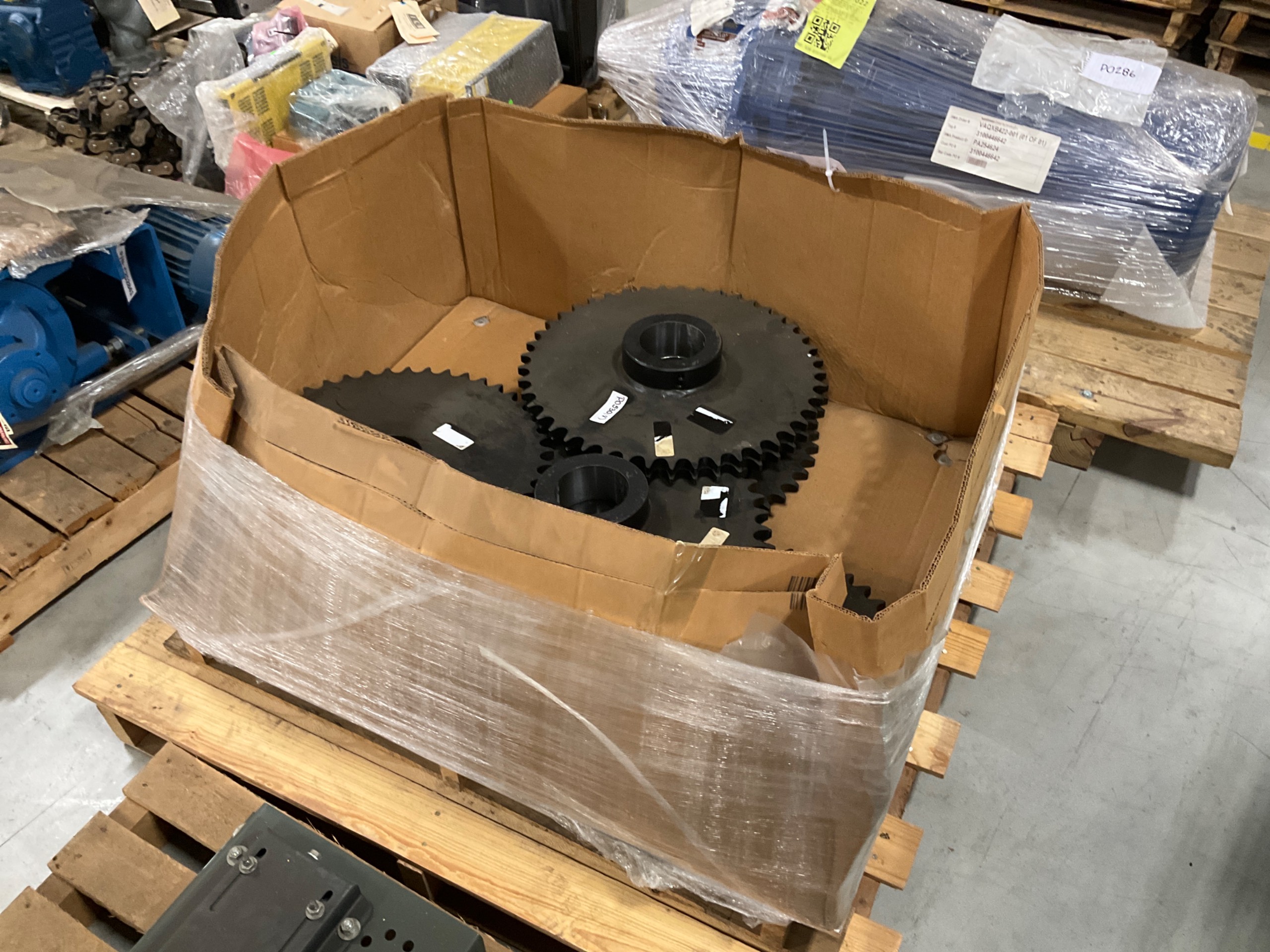 QTY 8: MARTIN SPROCKET AND GEAR INC SPROKETS - undefined