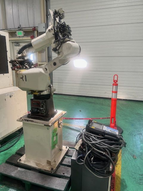 2016 FANUC M-10IA/12 ARTICULATED ROBOT - undefined