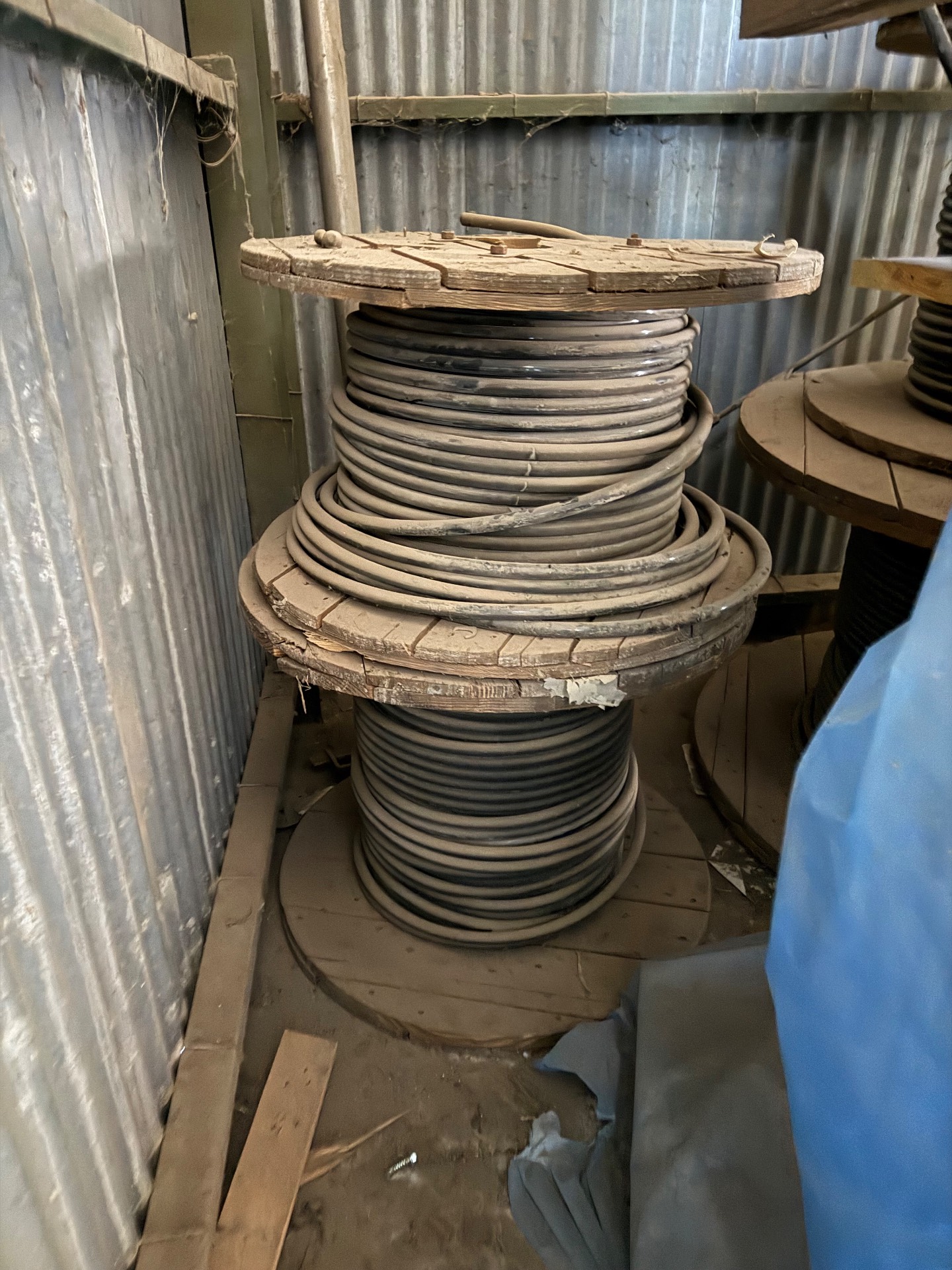 BULK QTY OF ELECTRICAL WIRE - undefined