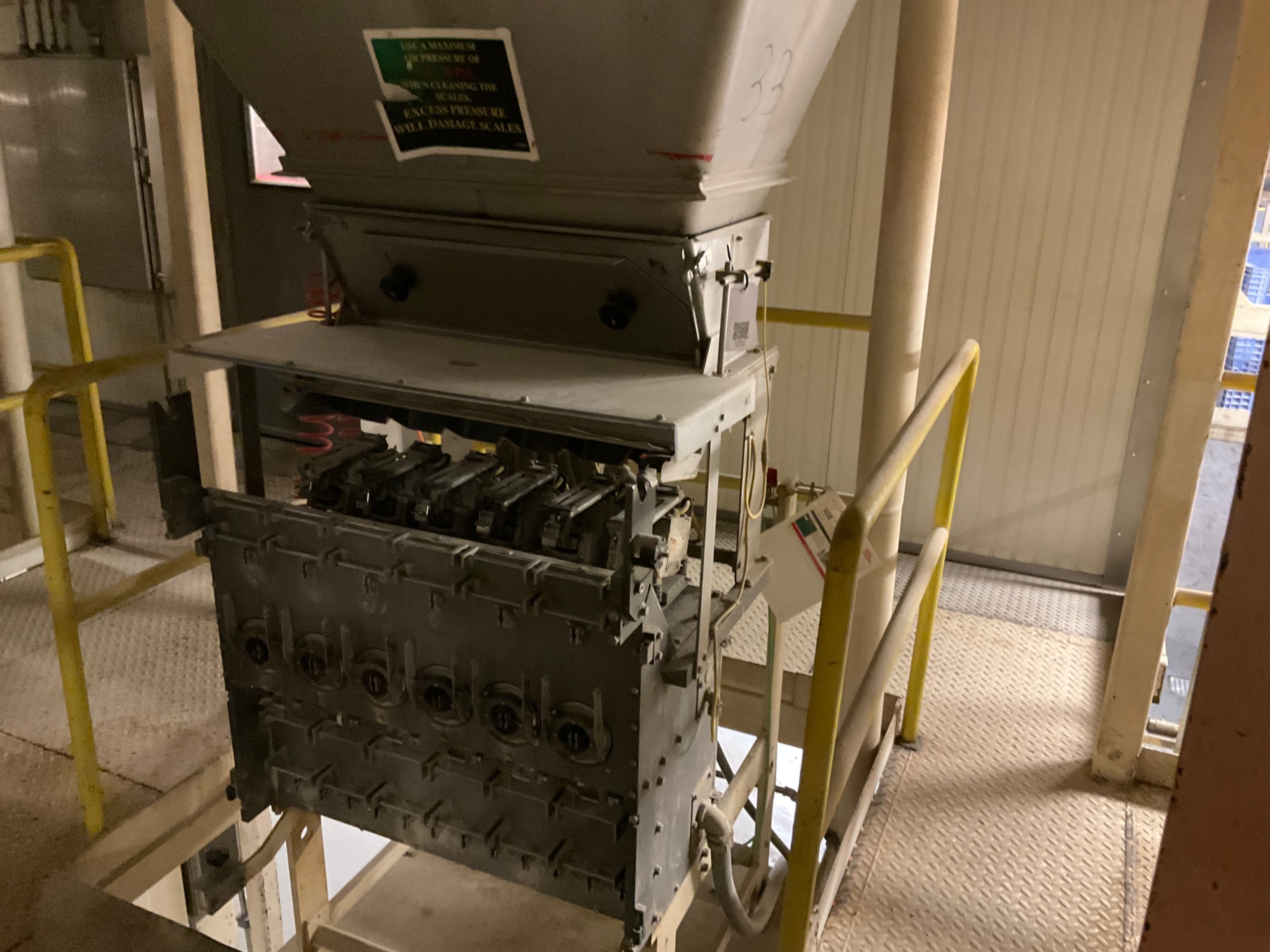 FOOD PRODUCTION LINE SCALE - undefined