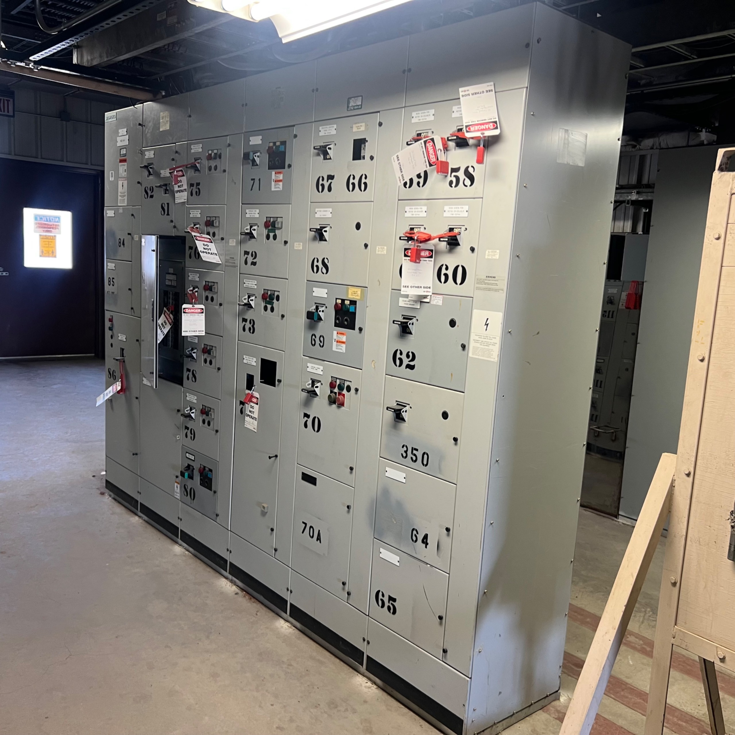 BULK QTY OF SIEMENS MOTOR CONTROL CENTERS - undefined