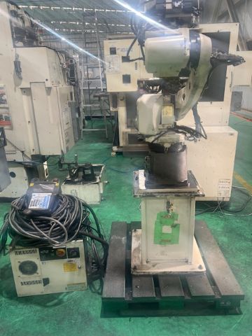 2016 FANUC M-10IA/12 ARTICULATED ROBOT - undefined