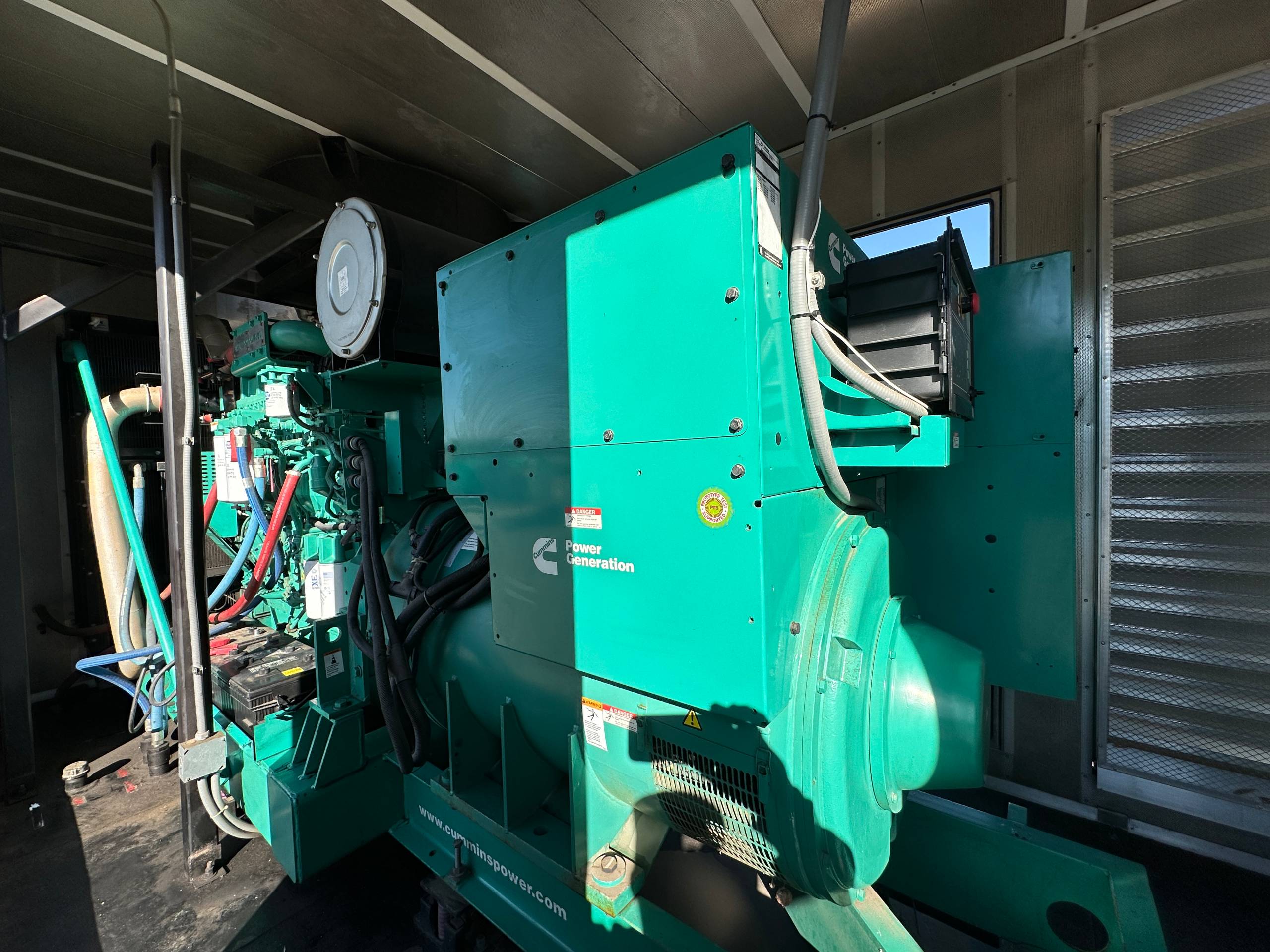 2012 CUMMINS DQCB 750 KW DIESEL GENERATOR - undefined