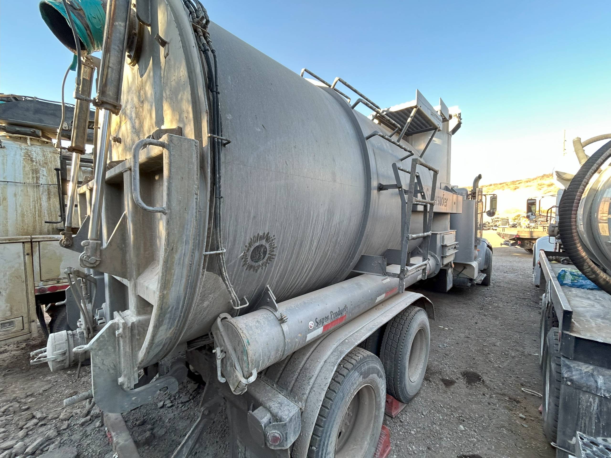 2012 SUPER PRODUCTS SUPERSUCKER INDUSTRIAL VACUUM LOADER - PETERBILT - undefined