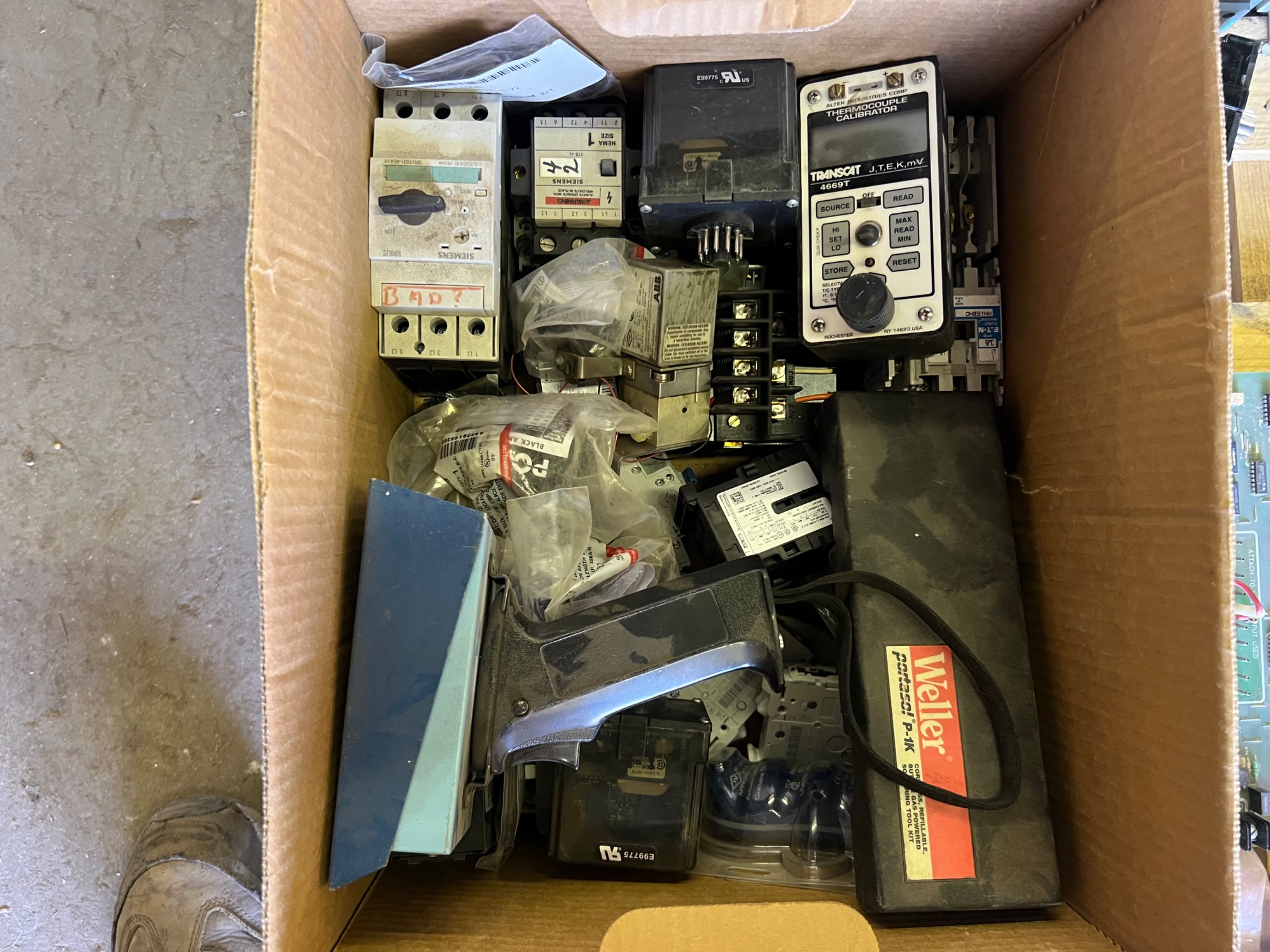 BULK QTY OF ELECTRICAL PARTS - undefined