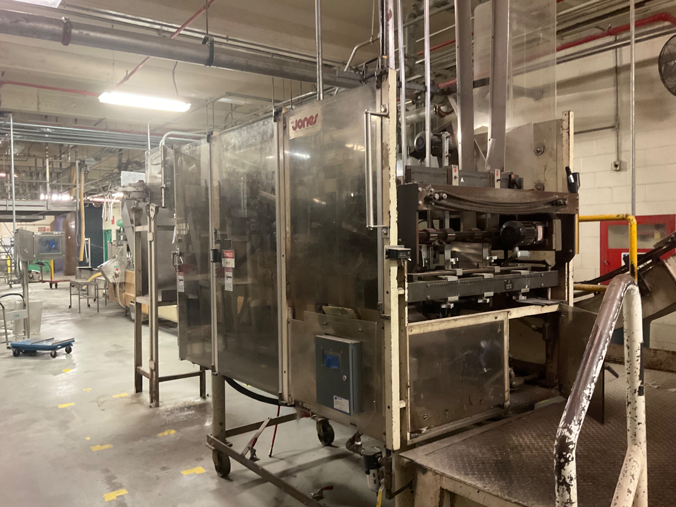 1983 JONES SSG PACKAGING MACHINE - undefined