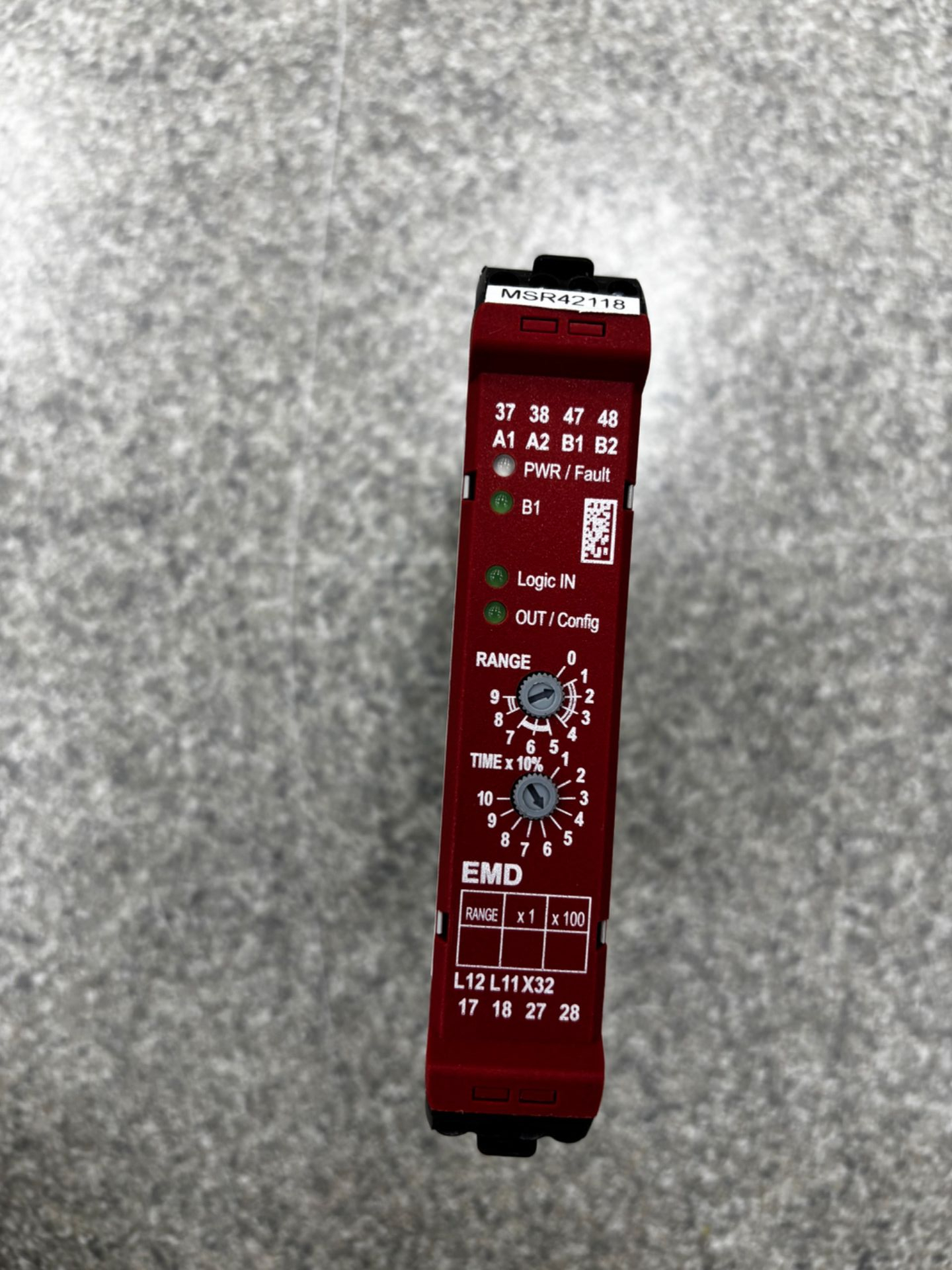 2020 ALLEN BRADLEY 440R-EM4R2D SAFETY RELAY - undefined