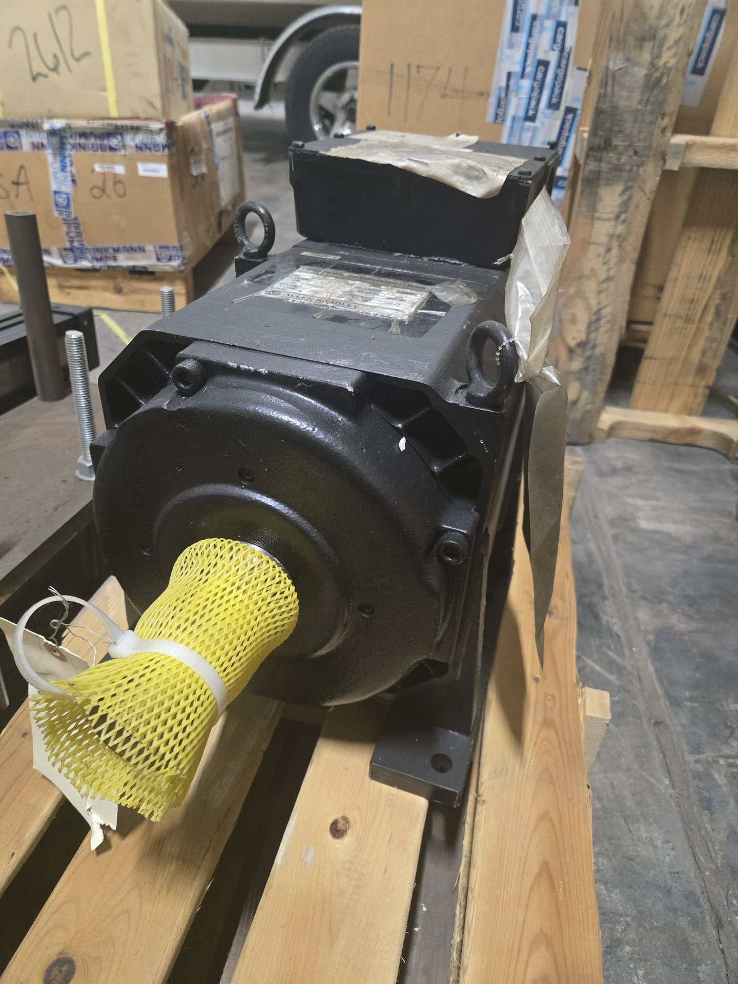 ALLEN-BRADLEY BULLETIN 1327 HIGH PERFORMANCE 15 HP AC MOTOR - undefined