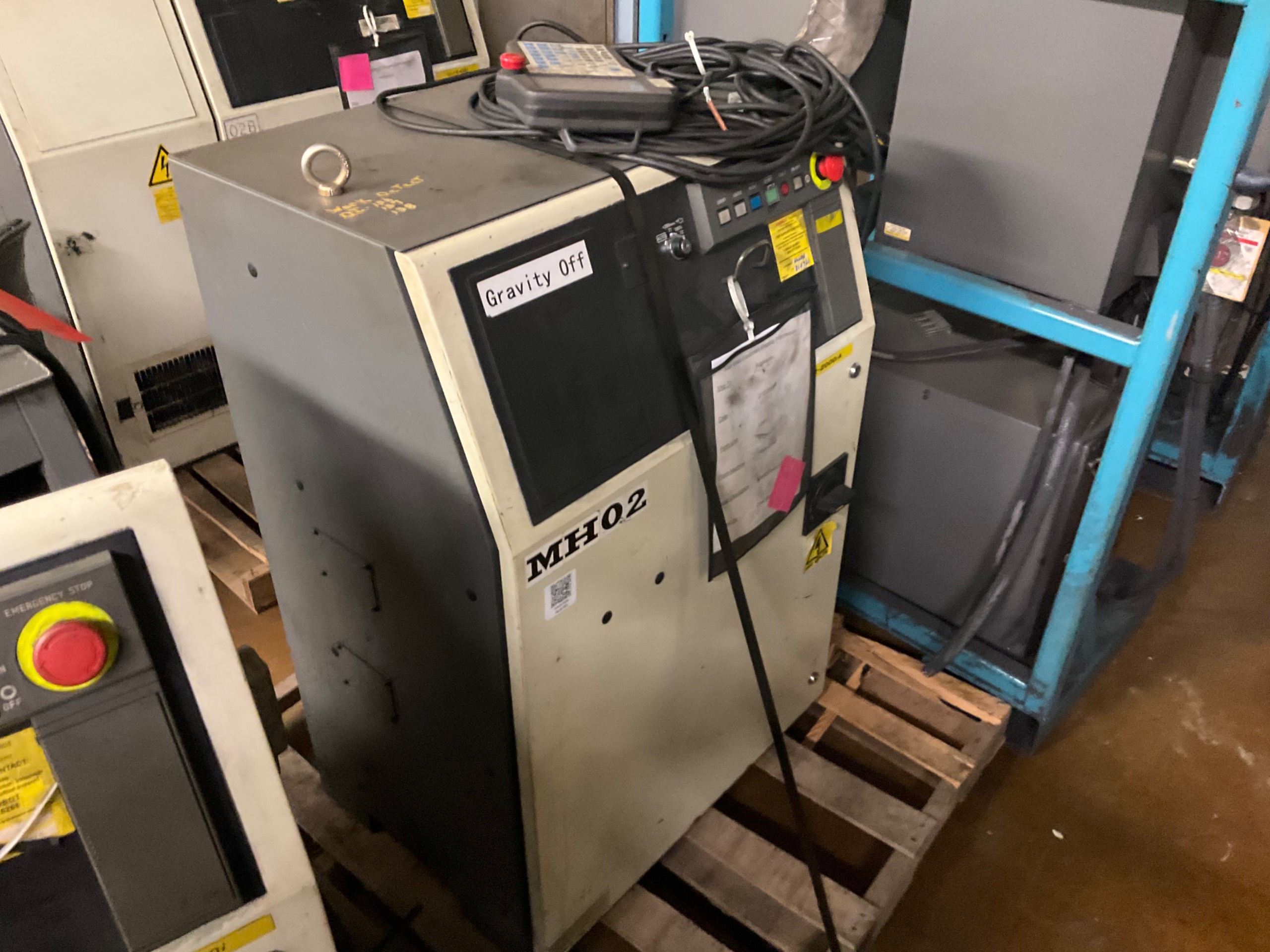 2005 FANUC R-J3IB ROBOT CONTROL SYSTEM - undefined