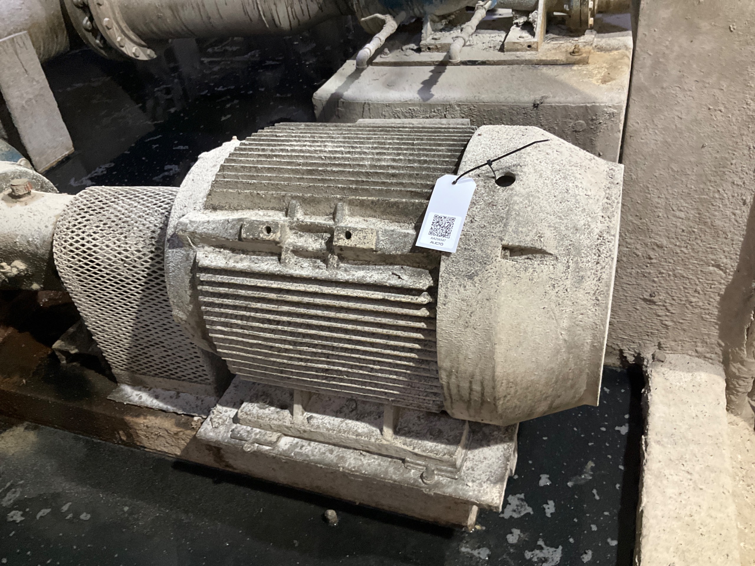 STAINLESS CENTRIFUGAL PUMP & 100 HP MOTOR ASSEMBLY - undefined