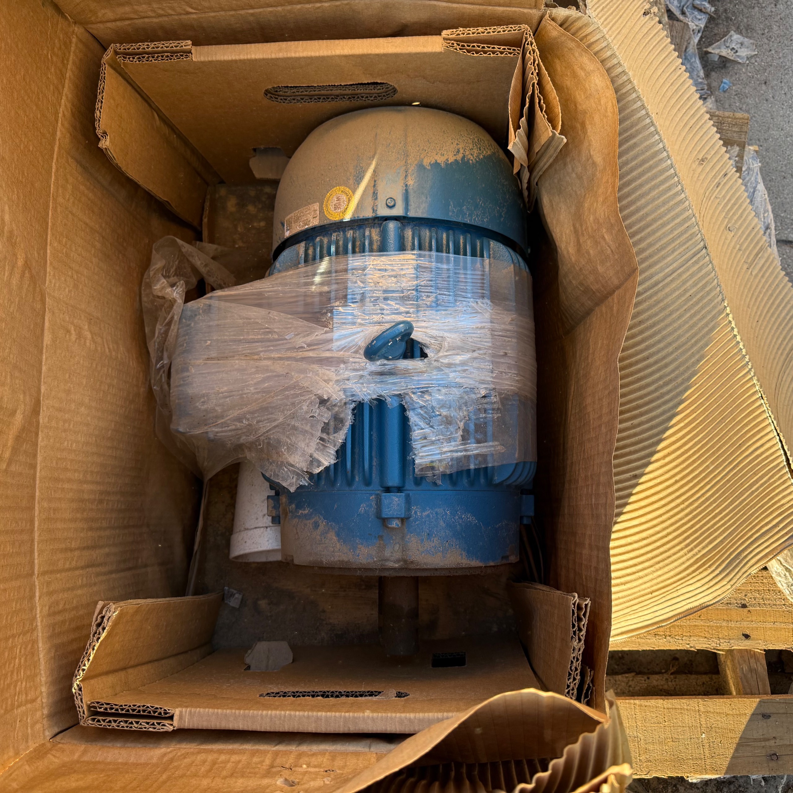 BULK QTY OF INDUSTRIAL PARTS - undefined