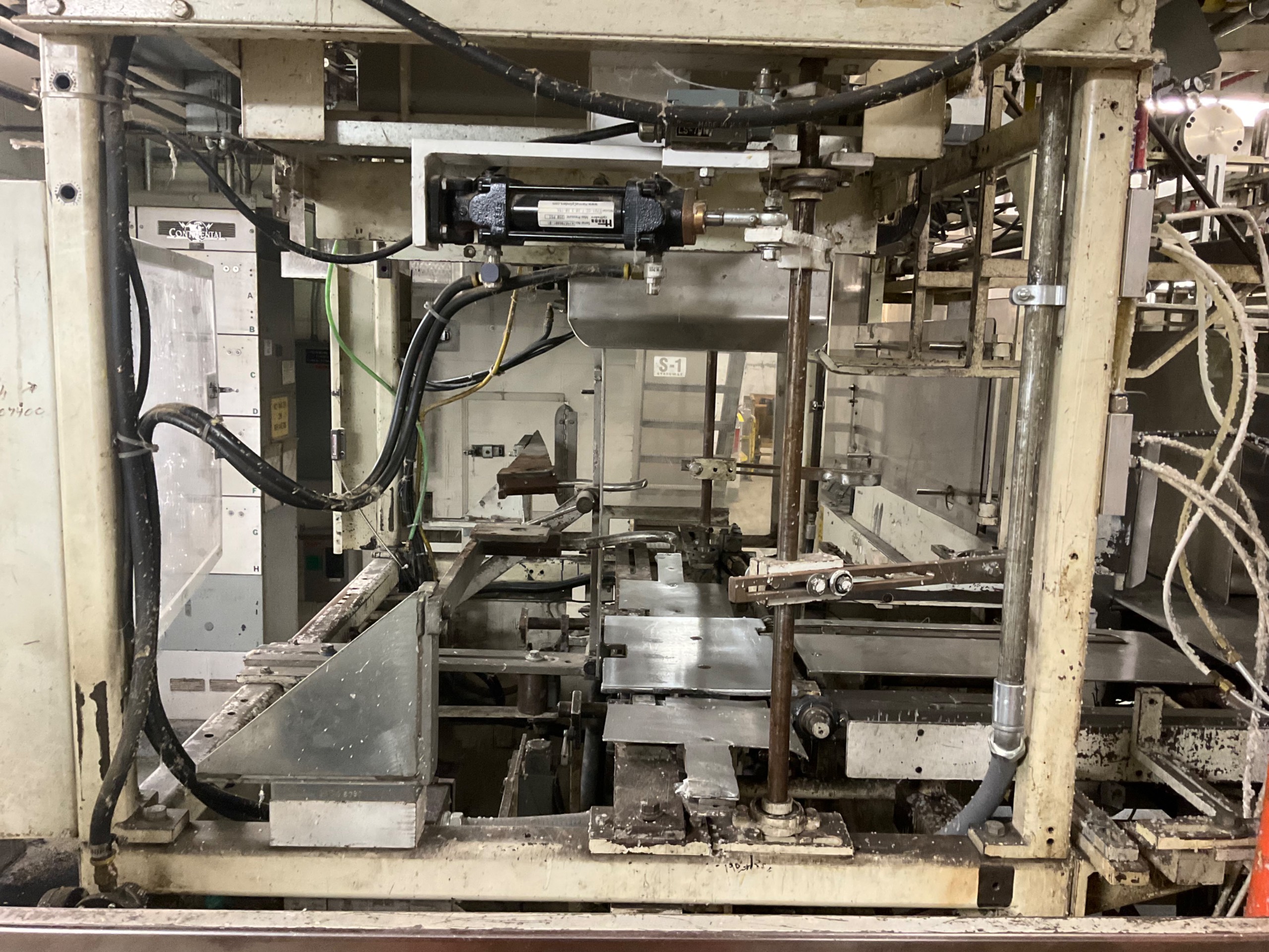 SURE-WAY W15 PACKAGING MACHINE - undefined