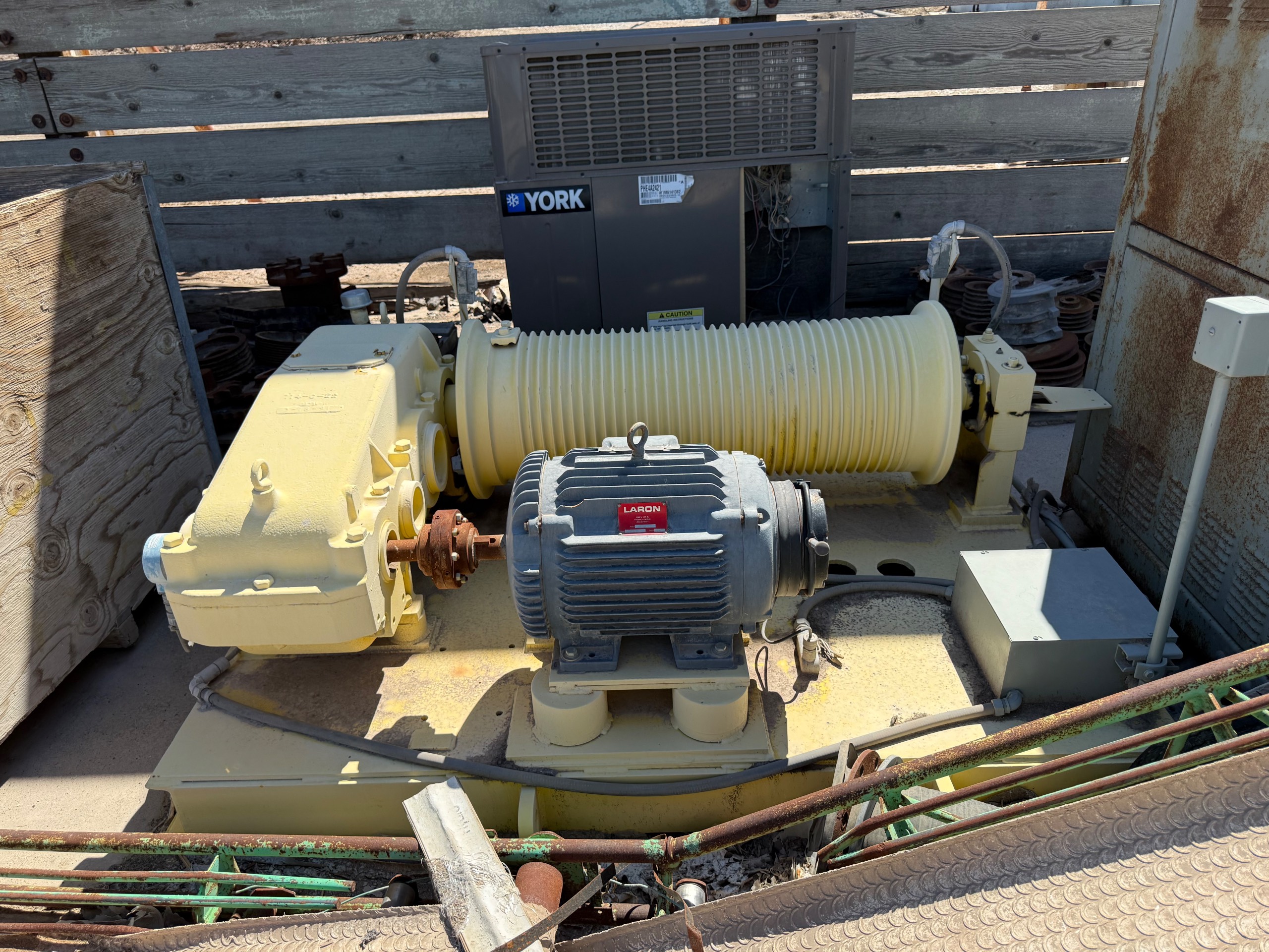 BULK QTY MISCELLANEOUS INDUSTRIAL PARTS - undefined