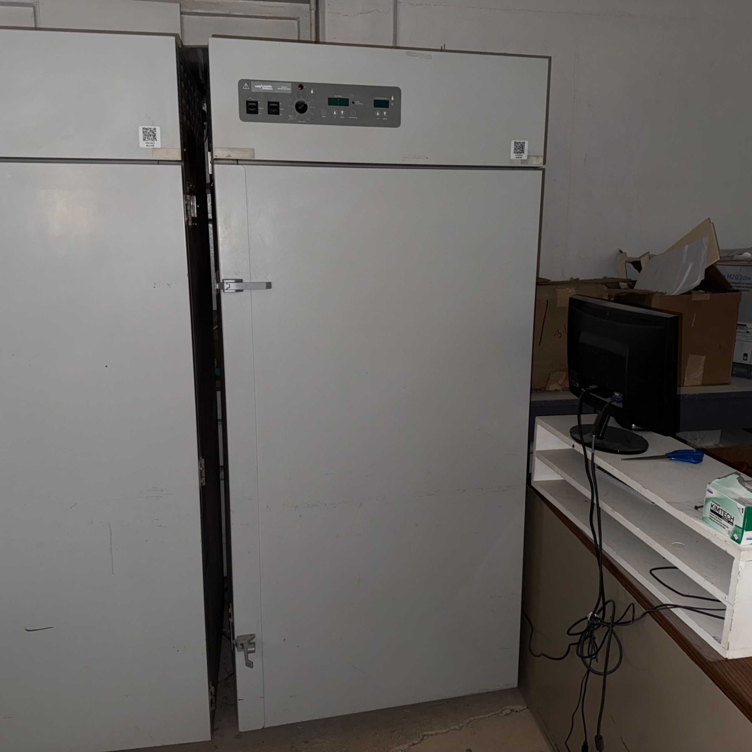 VWR SCIENTIFIC PRODUCTS 1390 FM FORCED AIR OVEN - undefined