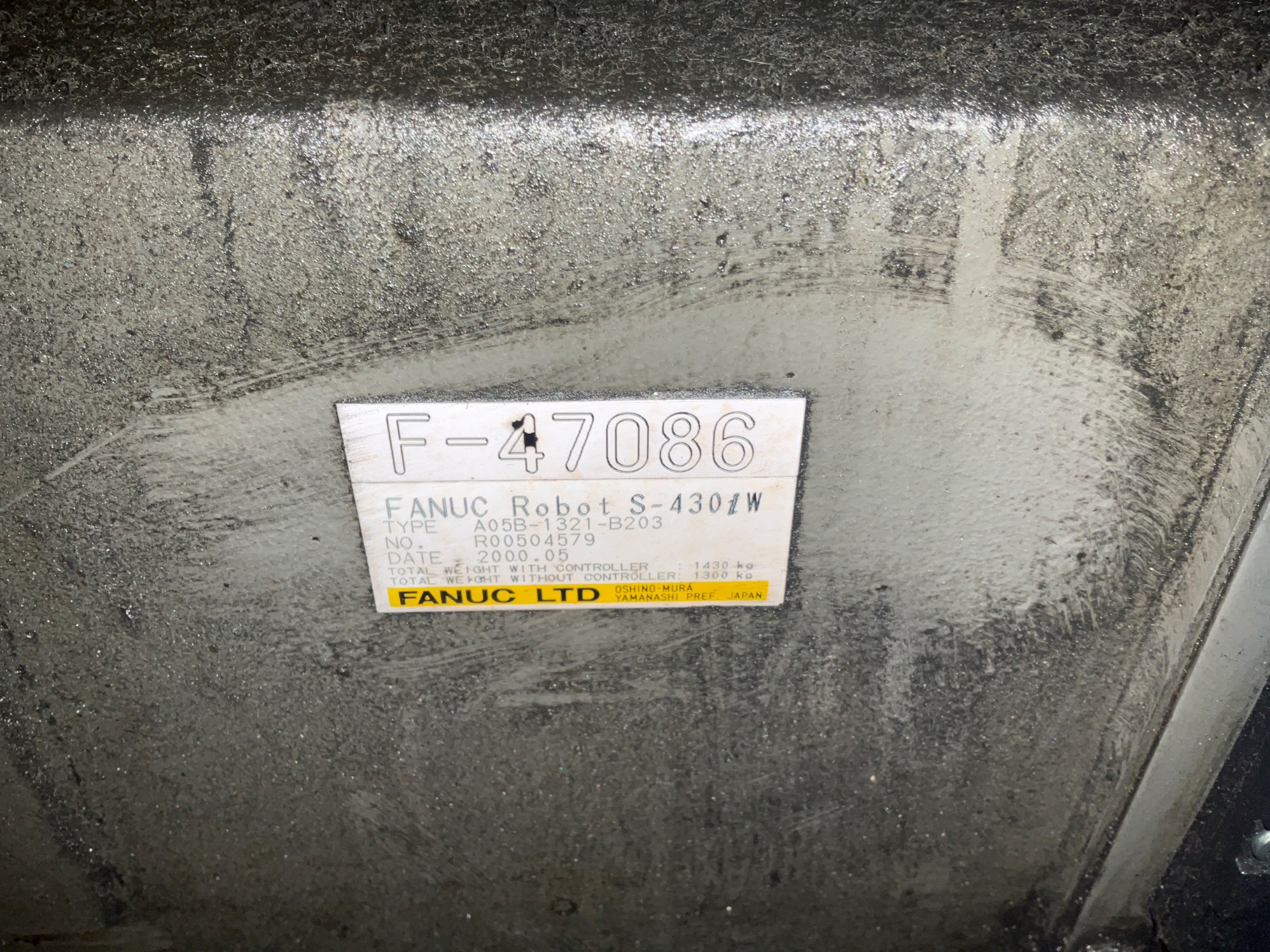 2000 FANUC S-430I W ARTICULATED ROBOT - undefined