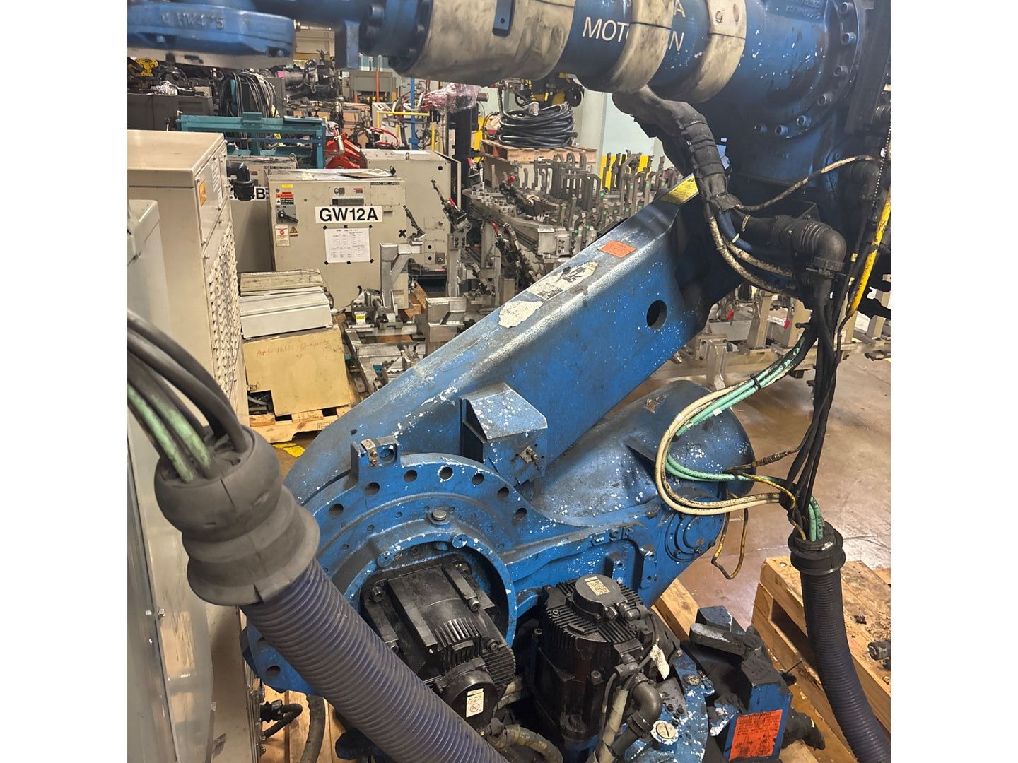 2011 YASKAWA MOTOMAN-ES165D ARTICULATED ROBOT - undefined