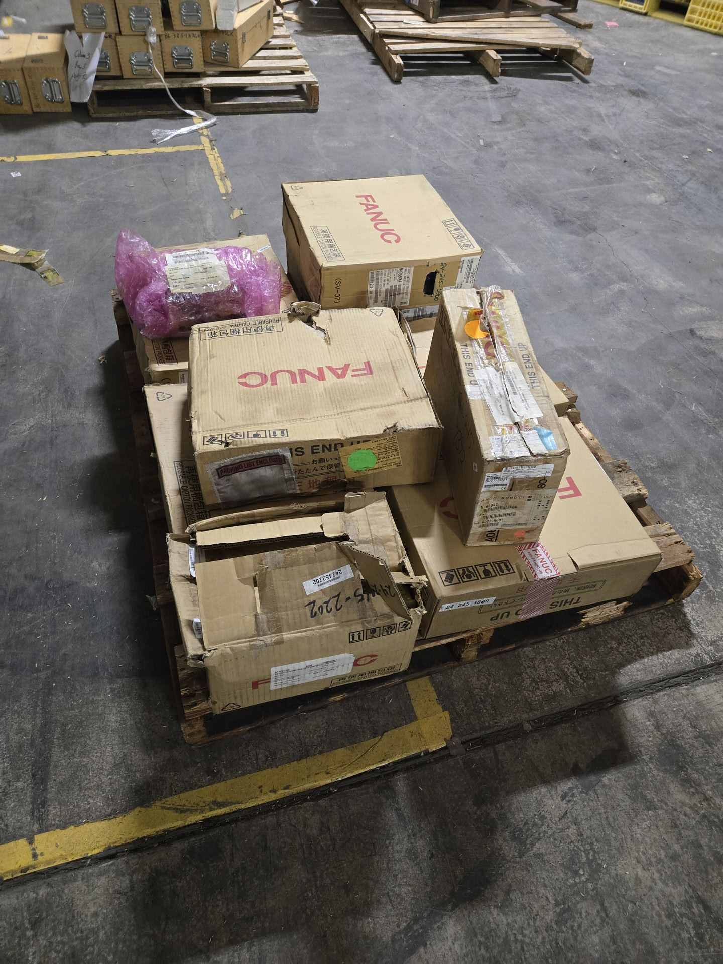 BULK QTY OF FANUC AUTOMATION & CONTROL - undefined