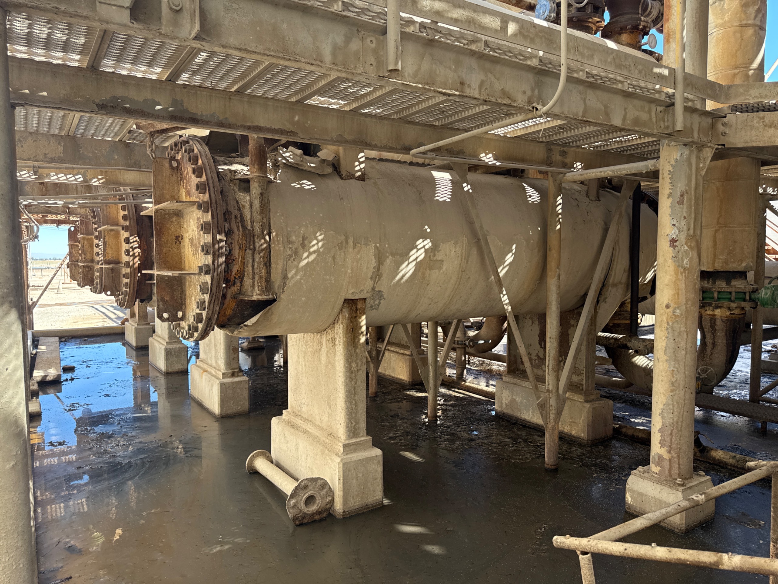 QTY 8: SHELL & TUBE HEAT EXCHANGERS - undefined