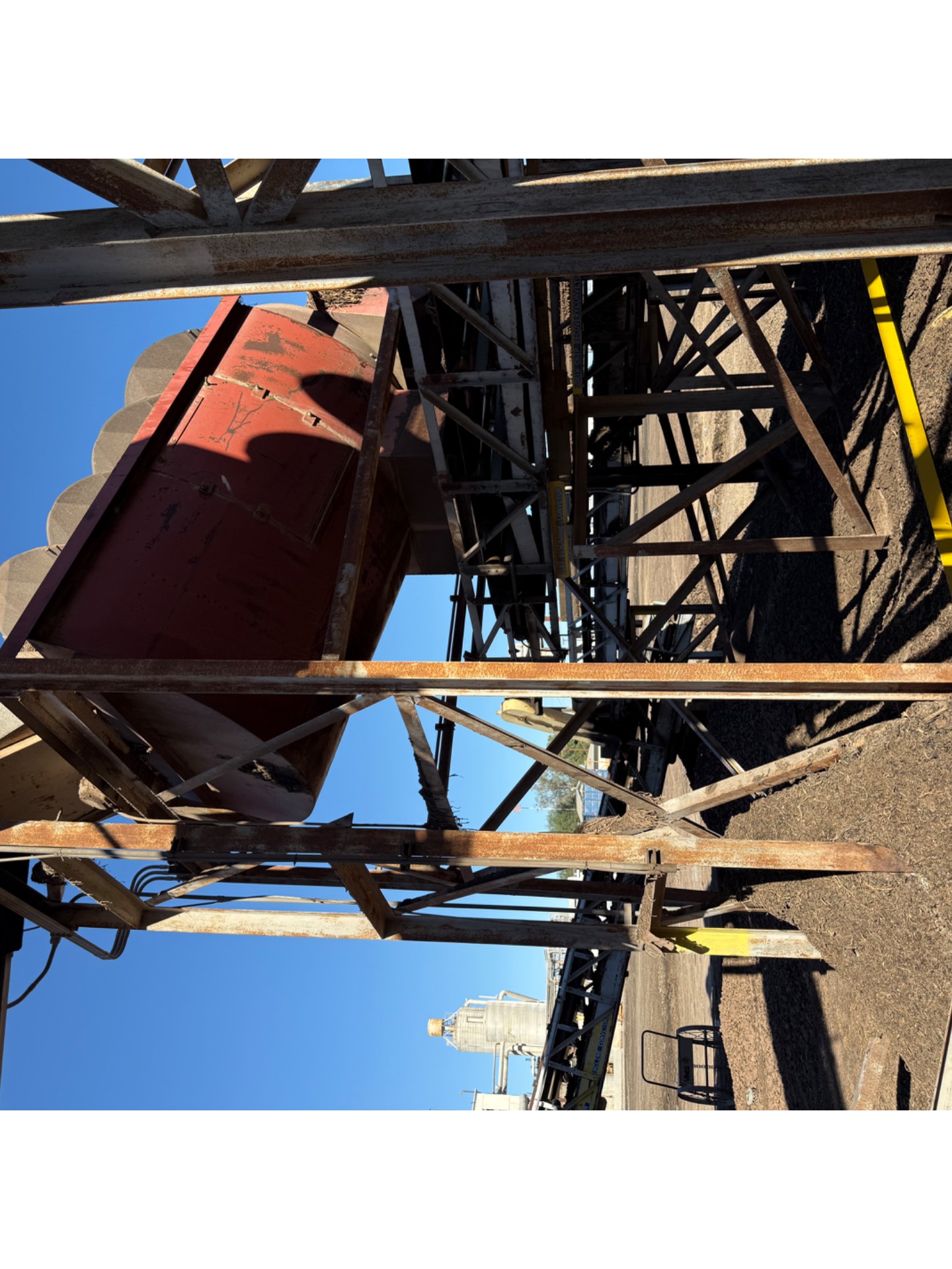 ROTATING SOIL SCREEN - undefined