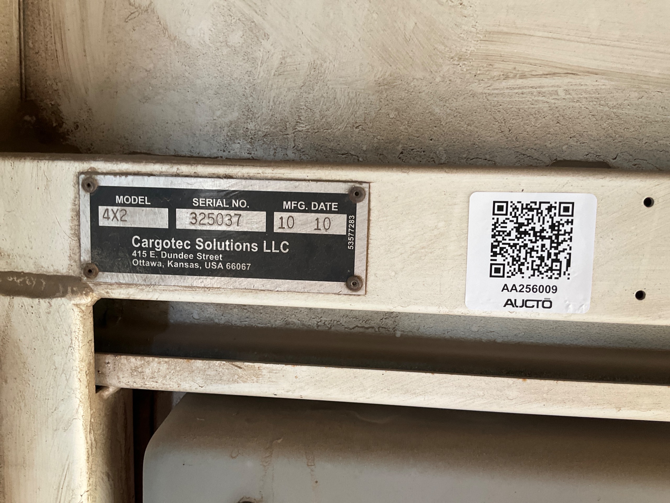 2010 CARGOTEC 4X2 UTILITY TRUCK - undefined