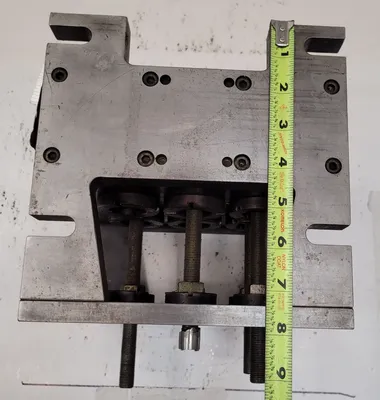 BEERE 6 STATION UNIFORM 5C COLLET FIXTURE, MAX GRIP PRESSURE 2500 - undefined