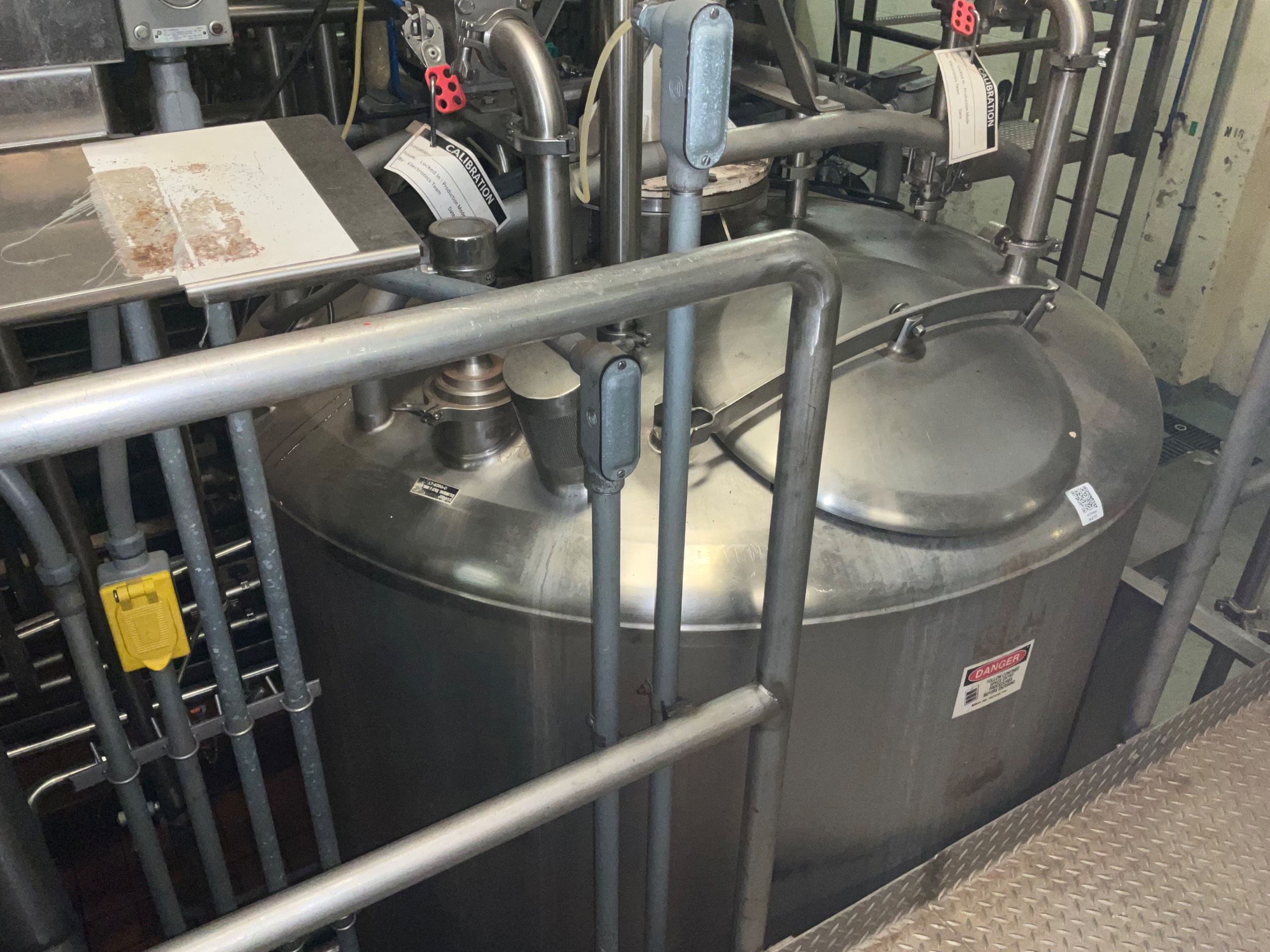 MIXER TANK 600 GALLON - undefined