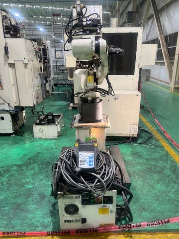2016 FANUC M-10IA/12 ARTICULATED ROBOT - undefined