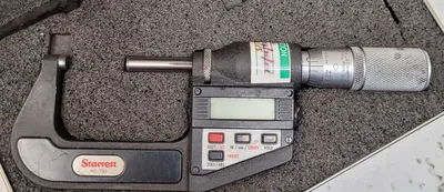 STARRETT NO 733 ELECTRONIC MICROMETER, 1-2", DIGITAL, +/- 0.0001" ACCURACY - undefined