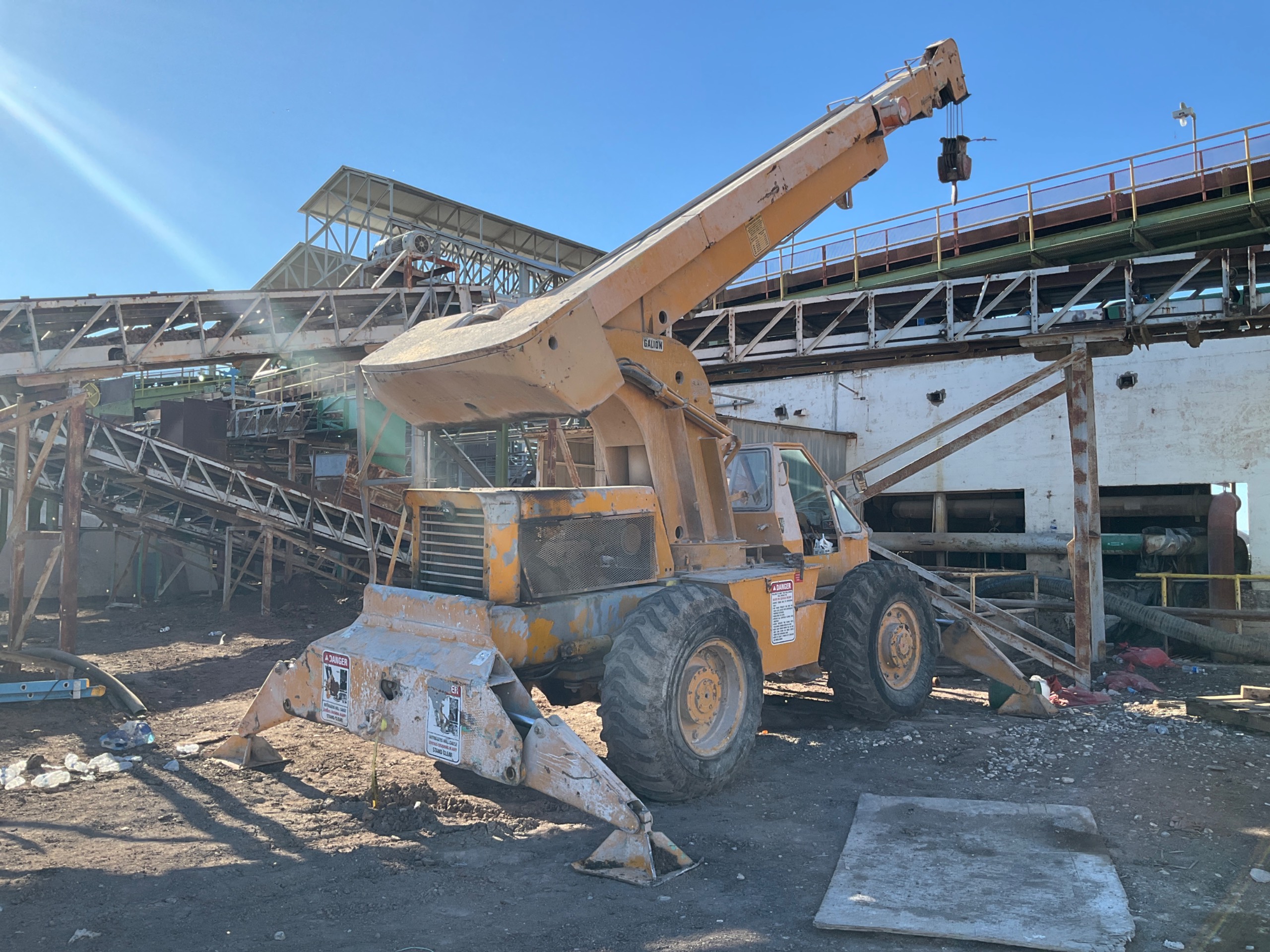 GALION 150FA ROUGH TERRAIN CRANE - undefined