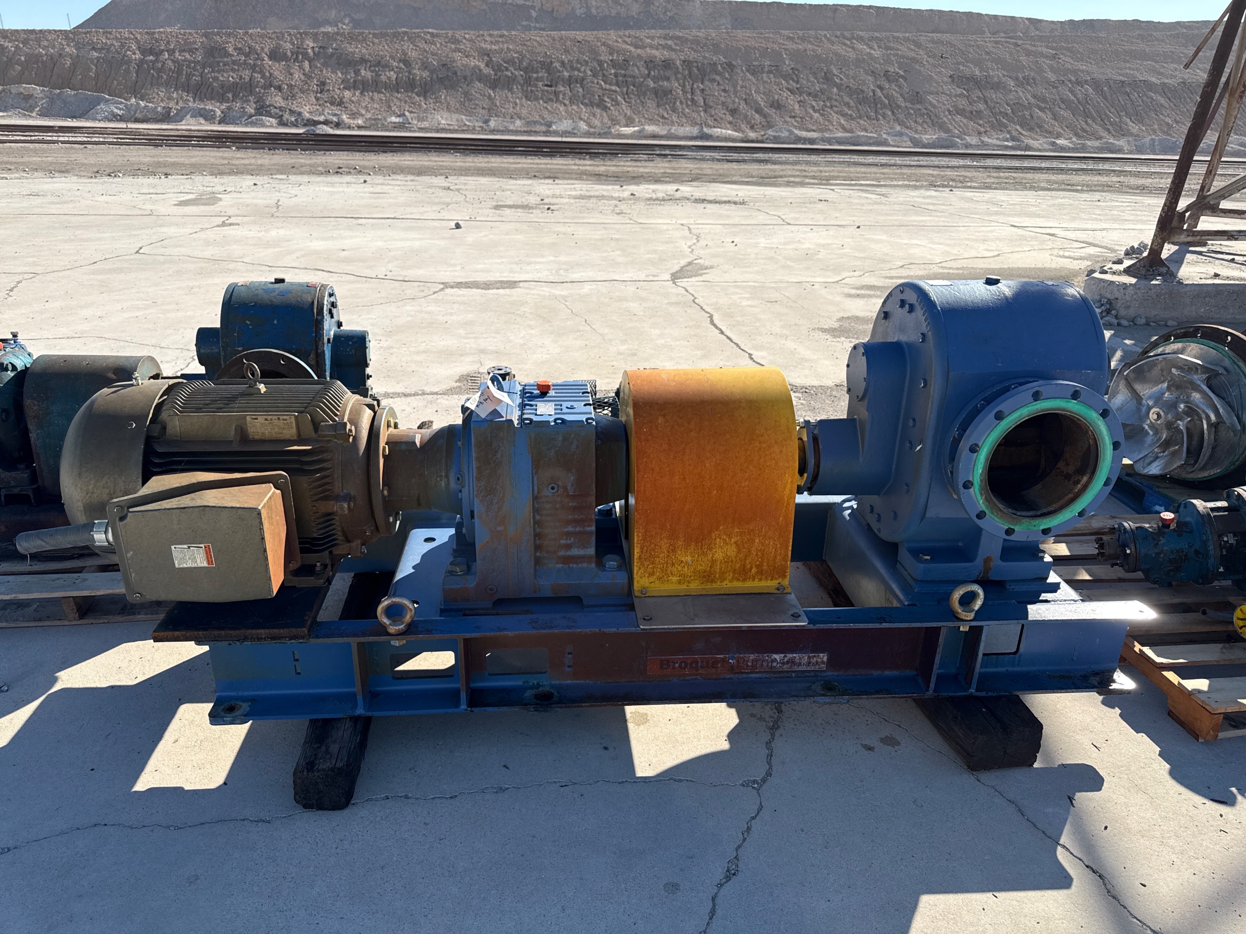 BROQUET BMC120S PUMP & 30HP MOTOR ASSEMBLY - undefined