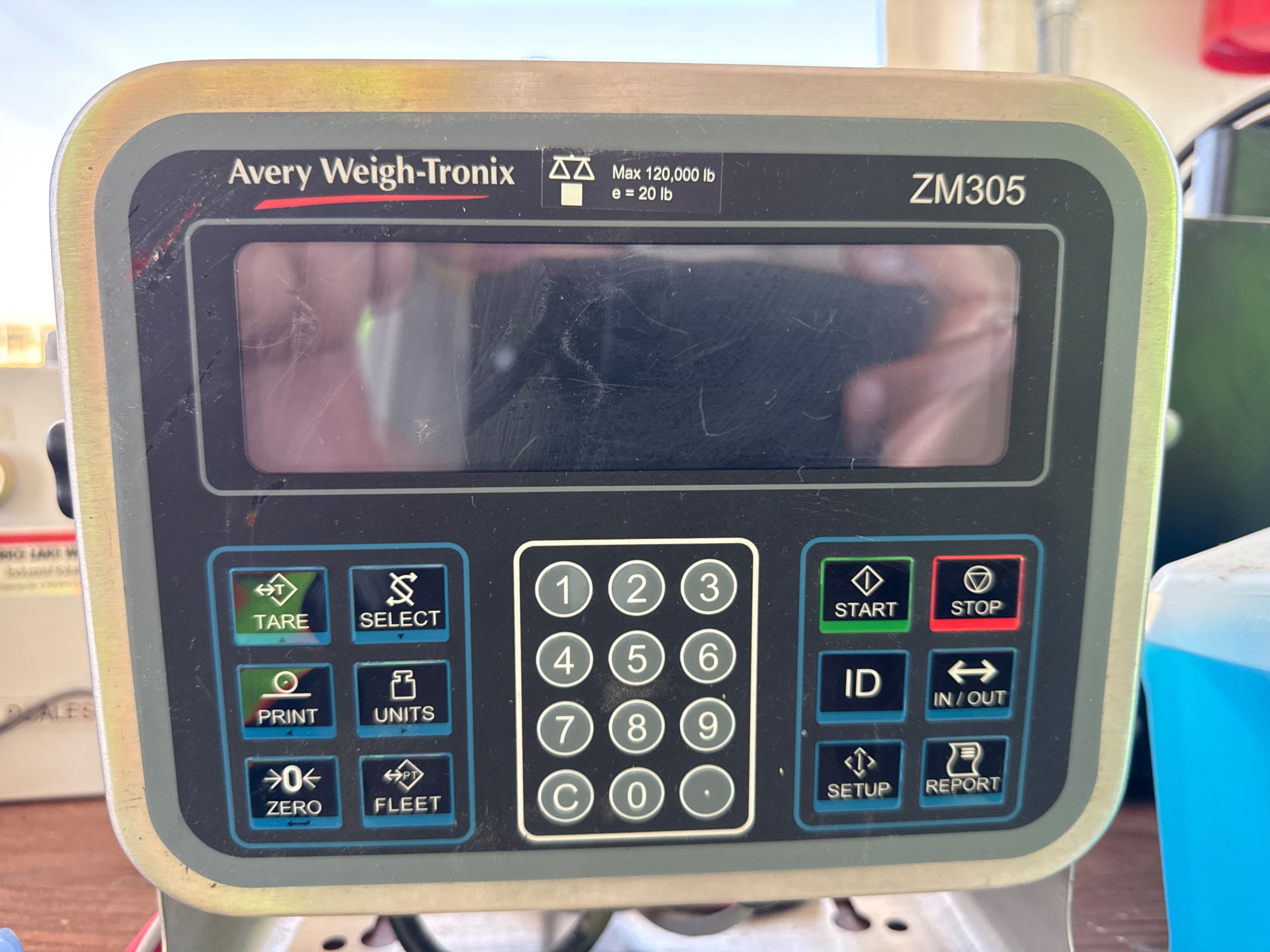 AVERY WEIGH-TRONIX BMS 7011-100T J 75 TRUCK SCALE - undefined