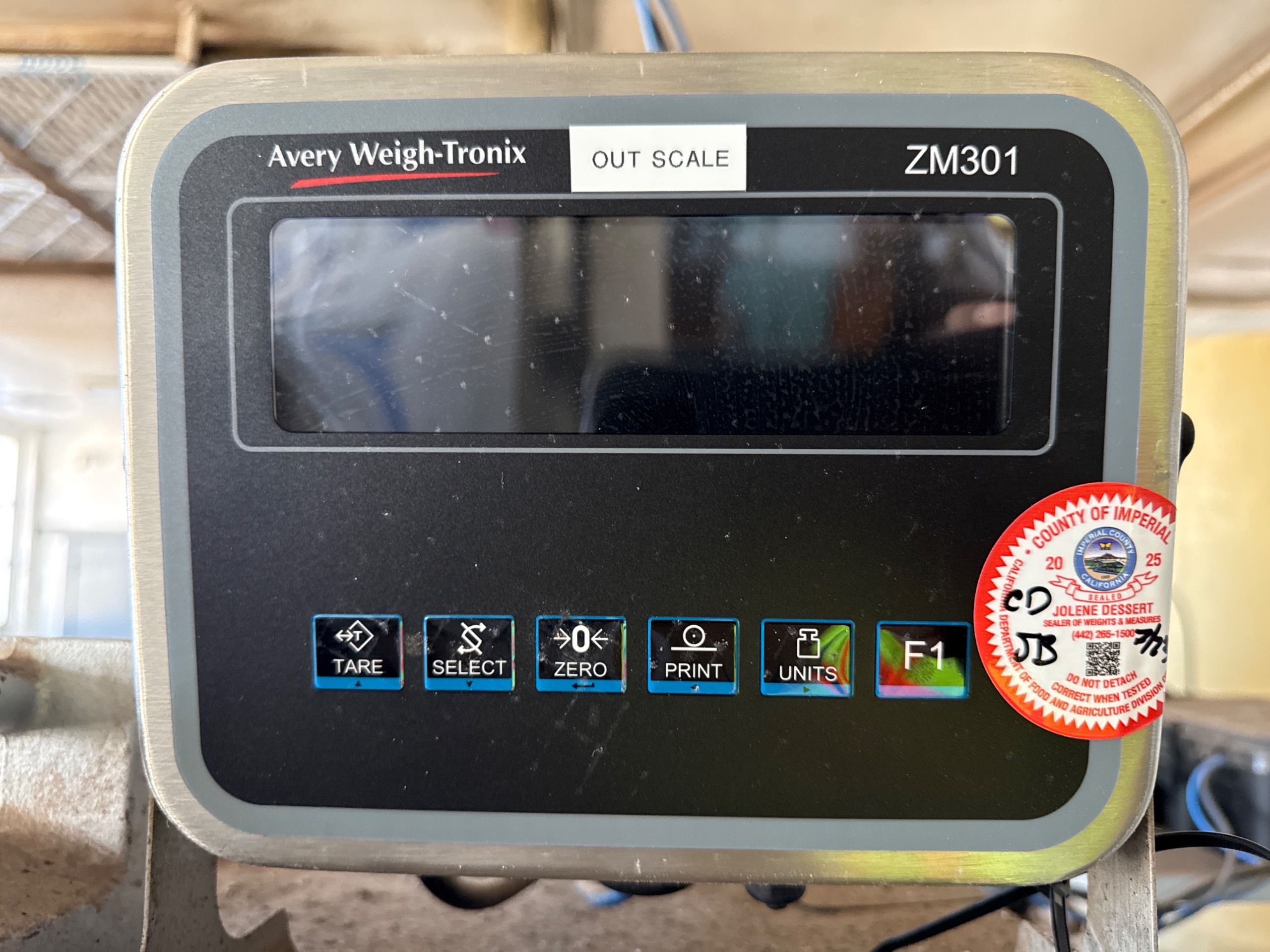 AVERY WEIGH-TRONIX FLOOR SCALE WITH ZM301 DIGITAL INDICATOR - undefined