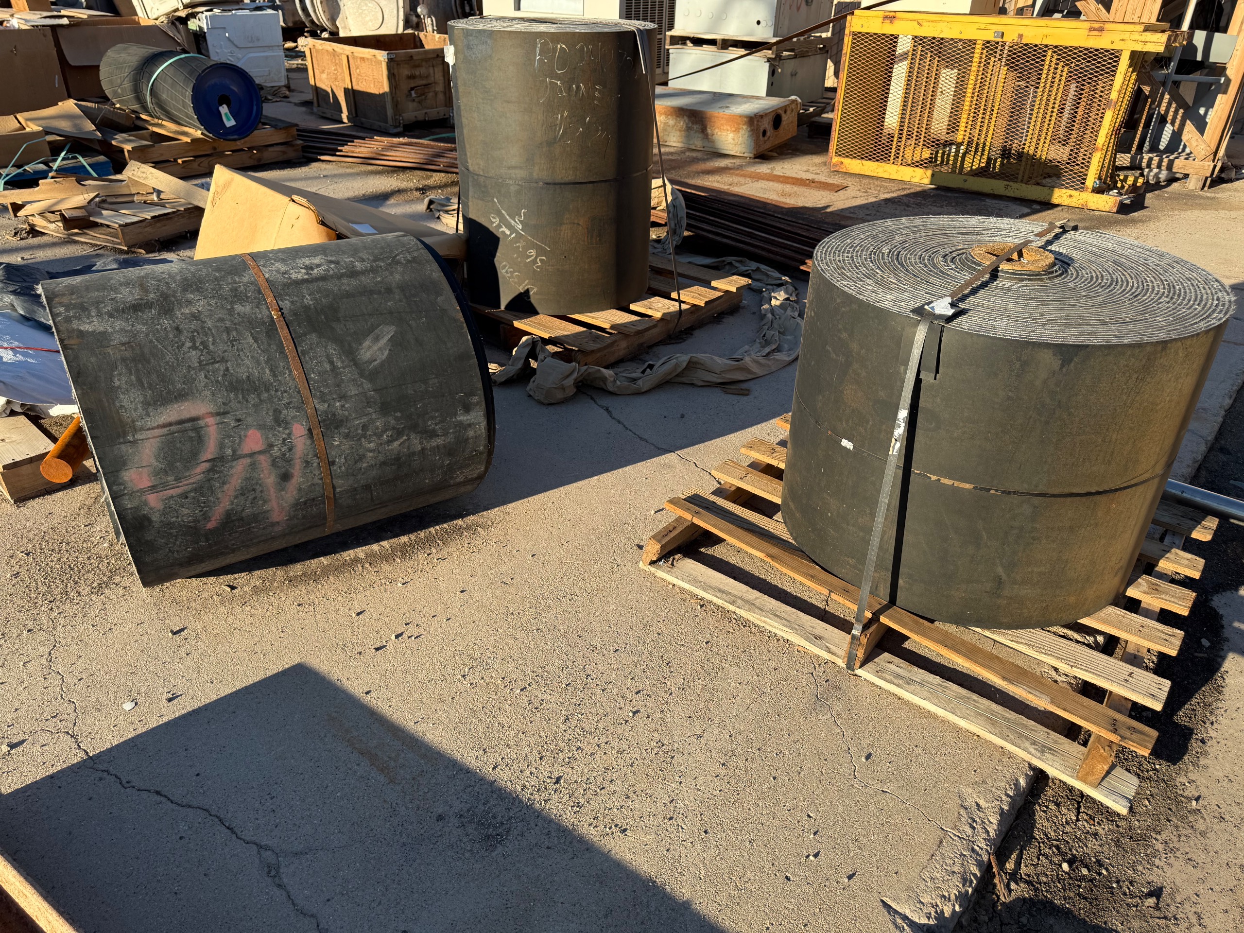 BULK QTY OF INDUSTRIAL PARTS - undefined