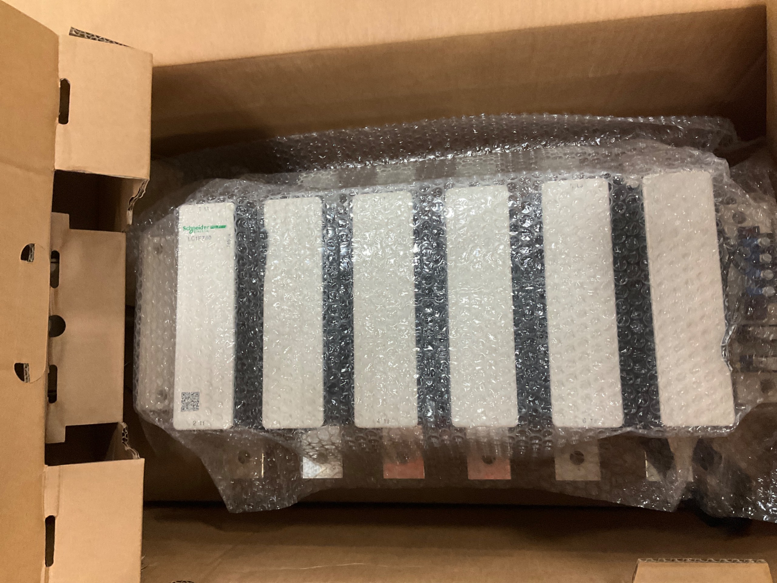 SCHNEIDER LC1 F780F7 CONTACTOR - undefined