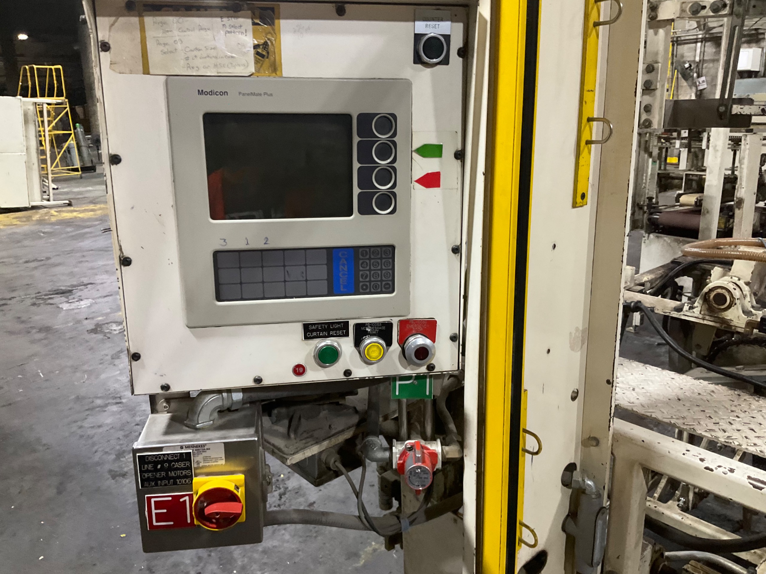 CASE FORMER MACHINE - undefined